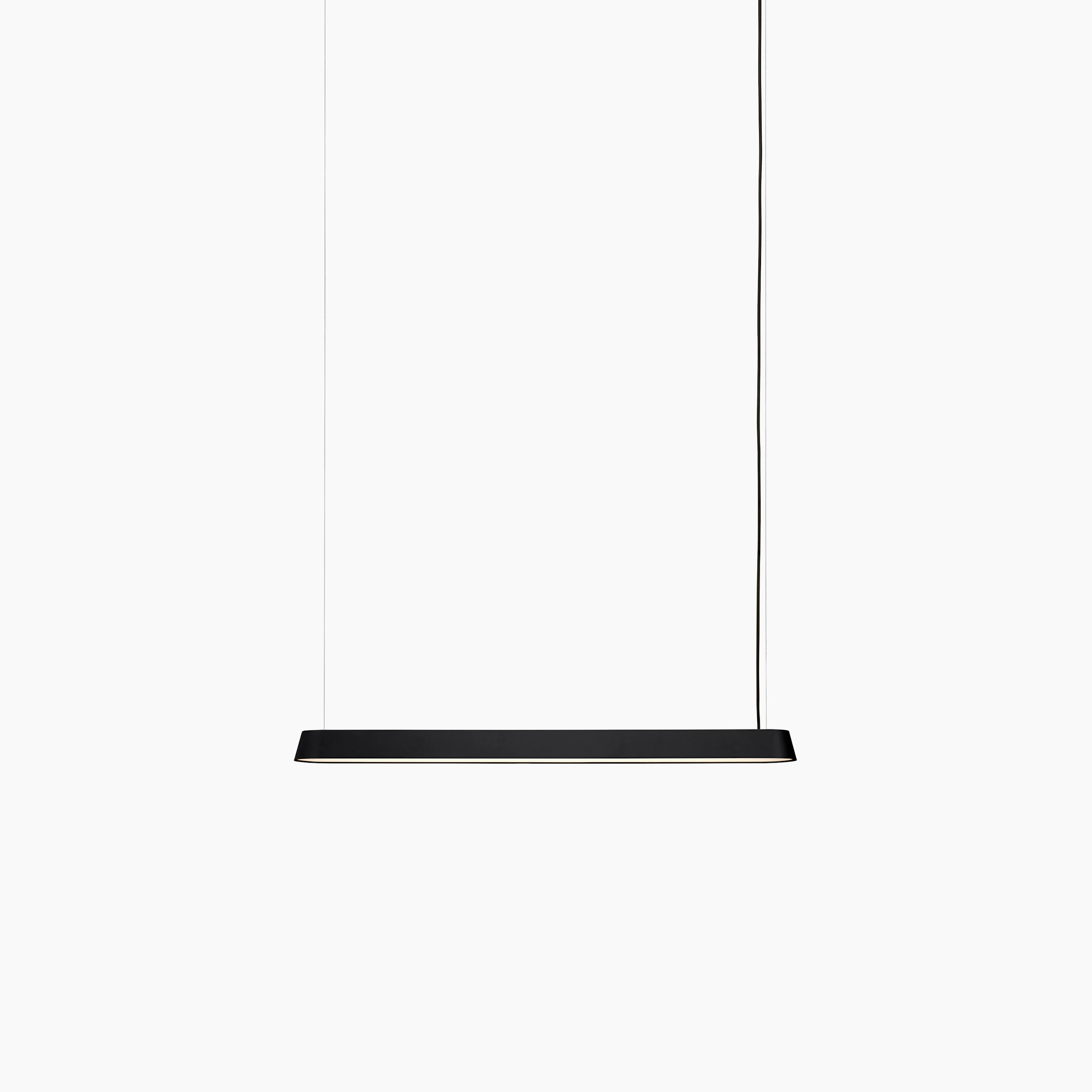 Linear pendant lamp 87 black Muuto