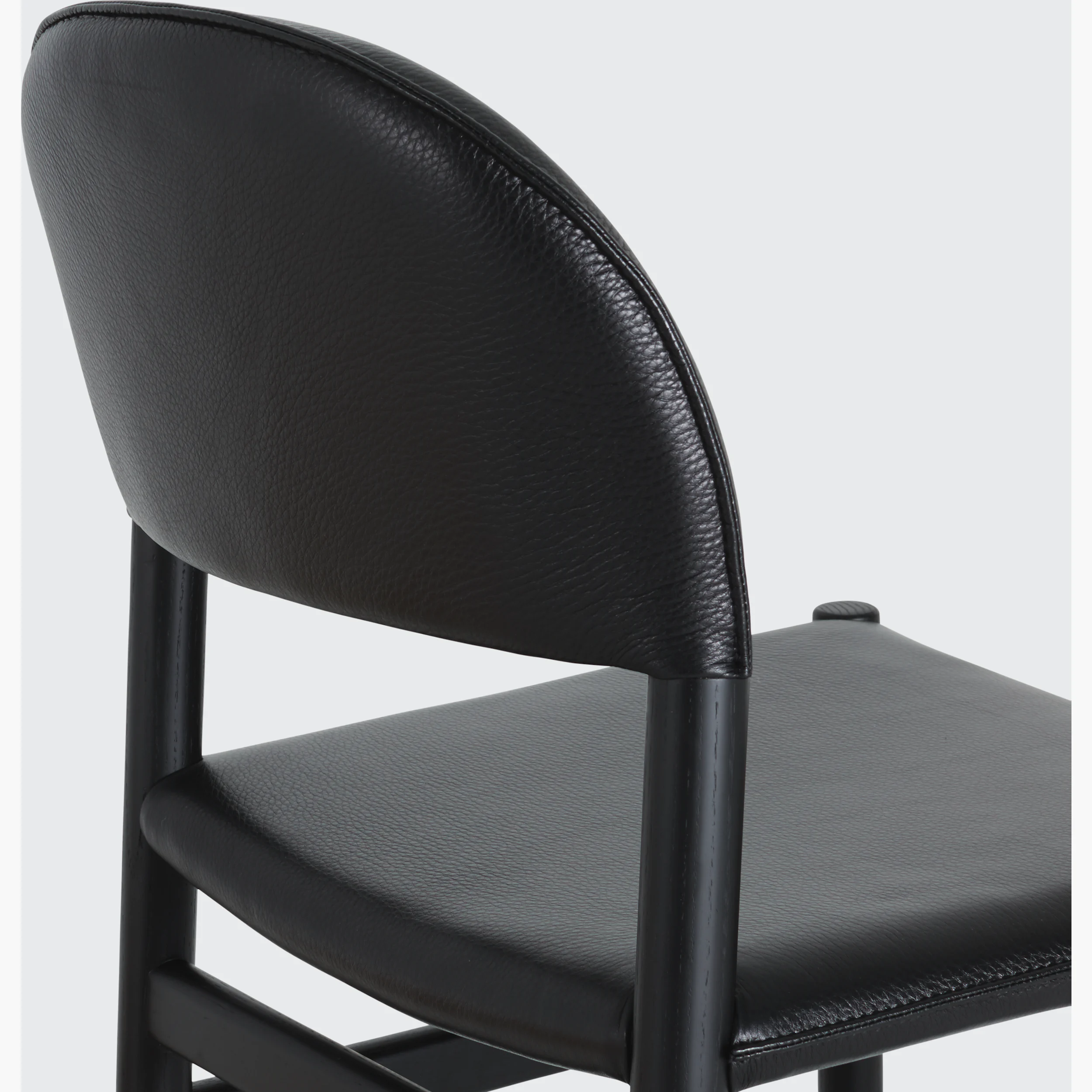 Kin Stool – Design Within Reach