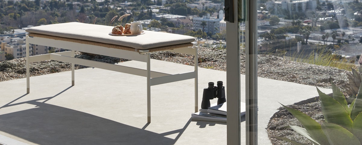 Sommer Bench