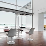 Saarinen Dining Table and Tulip Chairs Saarinen Pedestal Collection