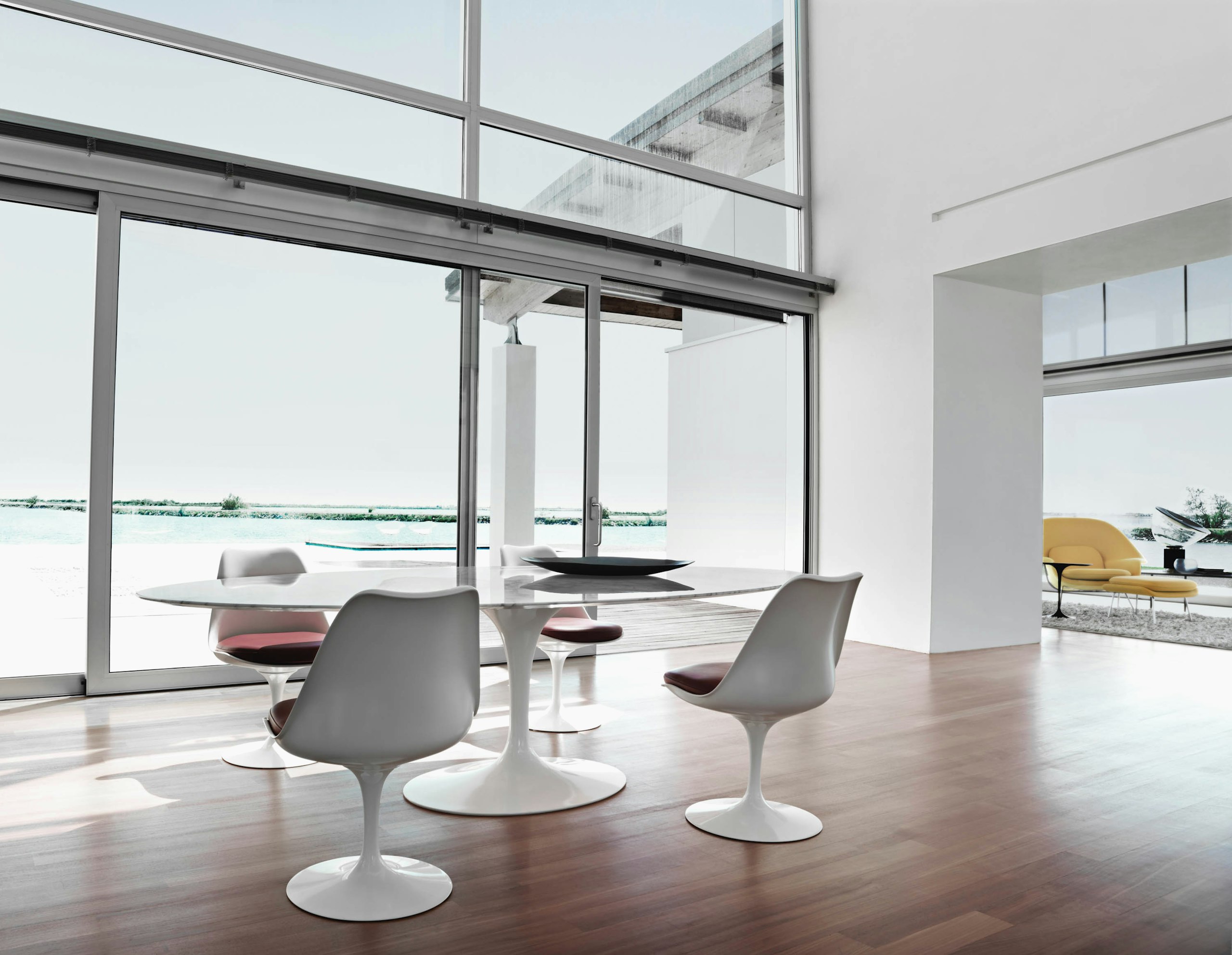 Saarinen Pedestal Collection