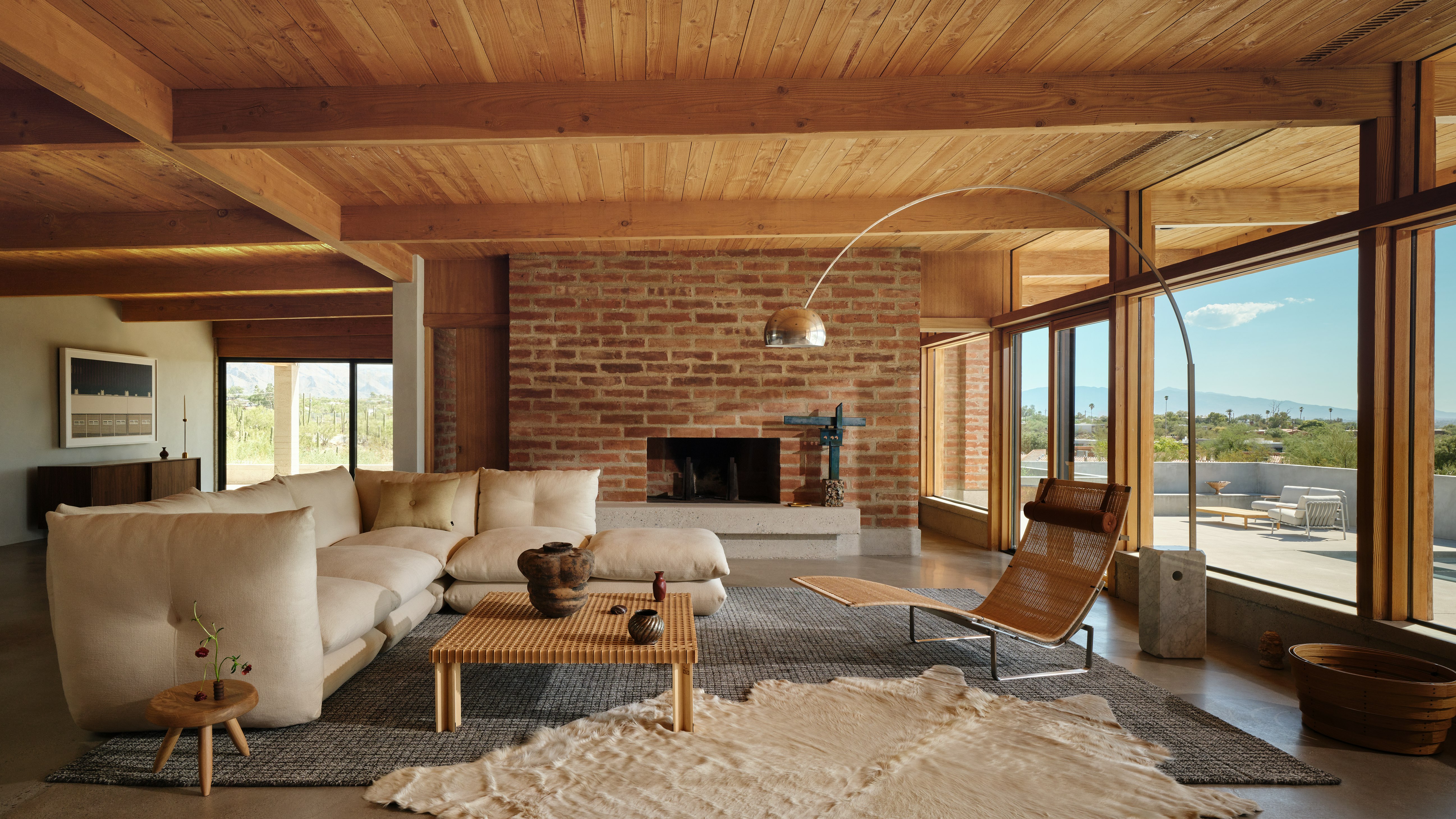 PK24 Wicker Lounge Chair