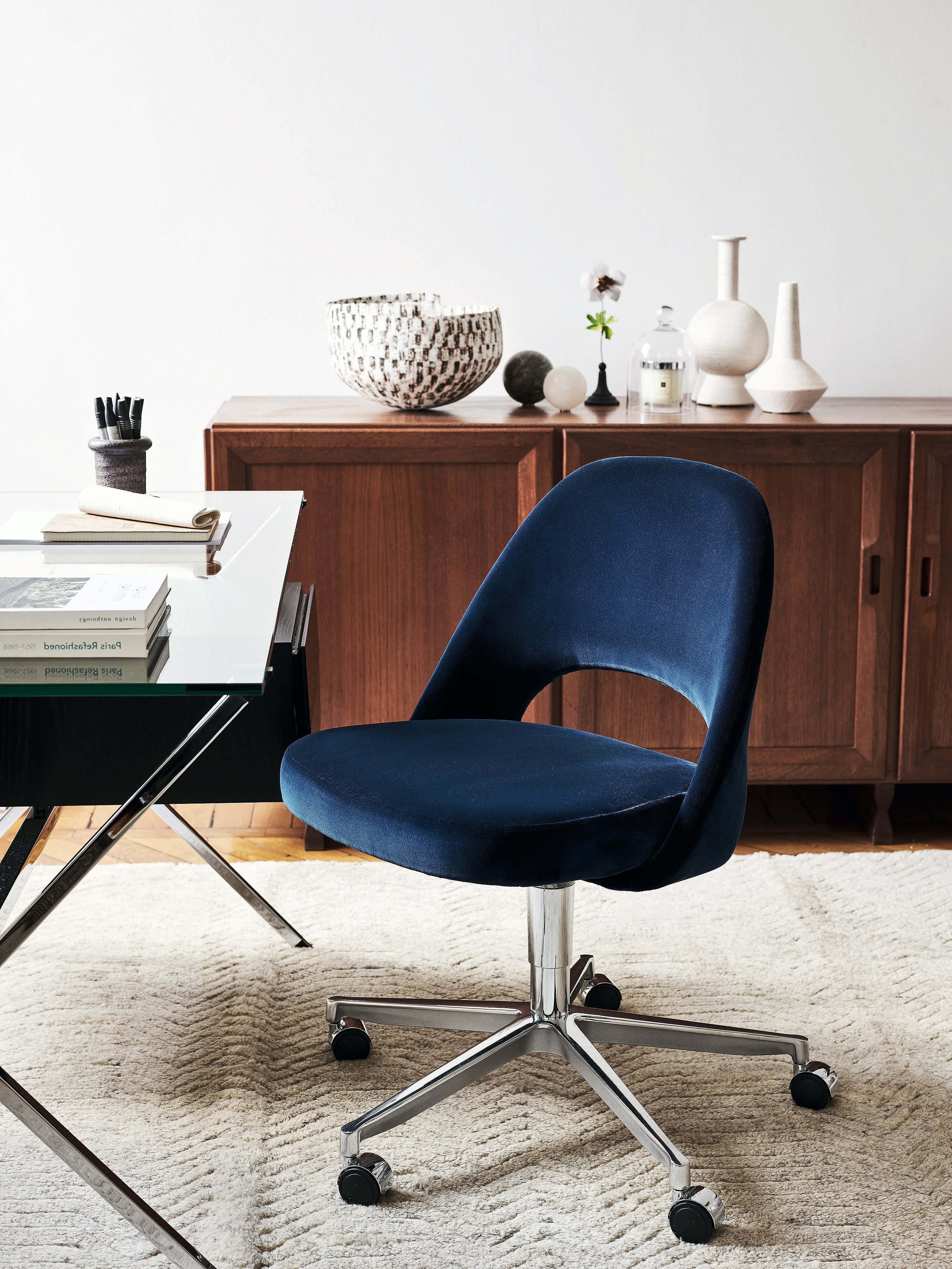 Saarinen Executive Office Side Chair