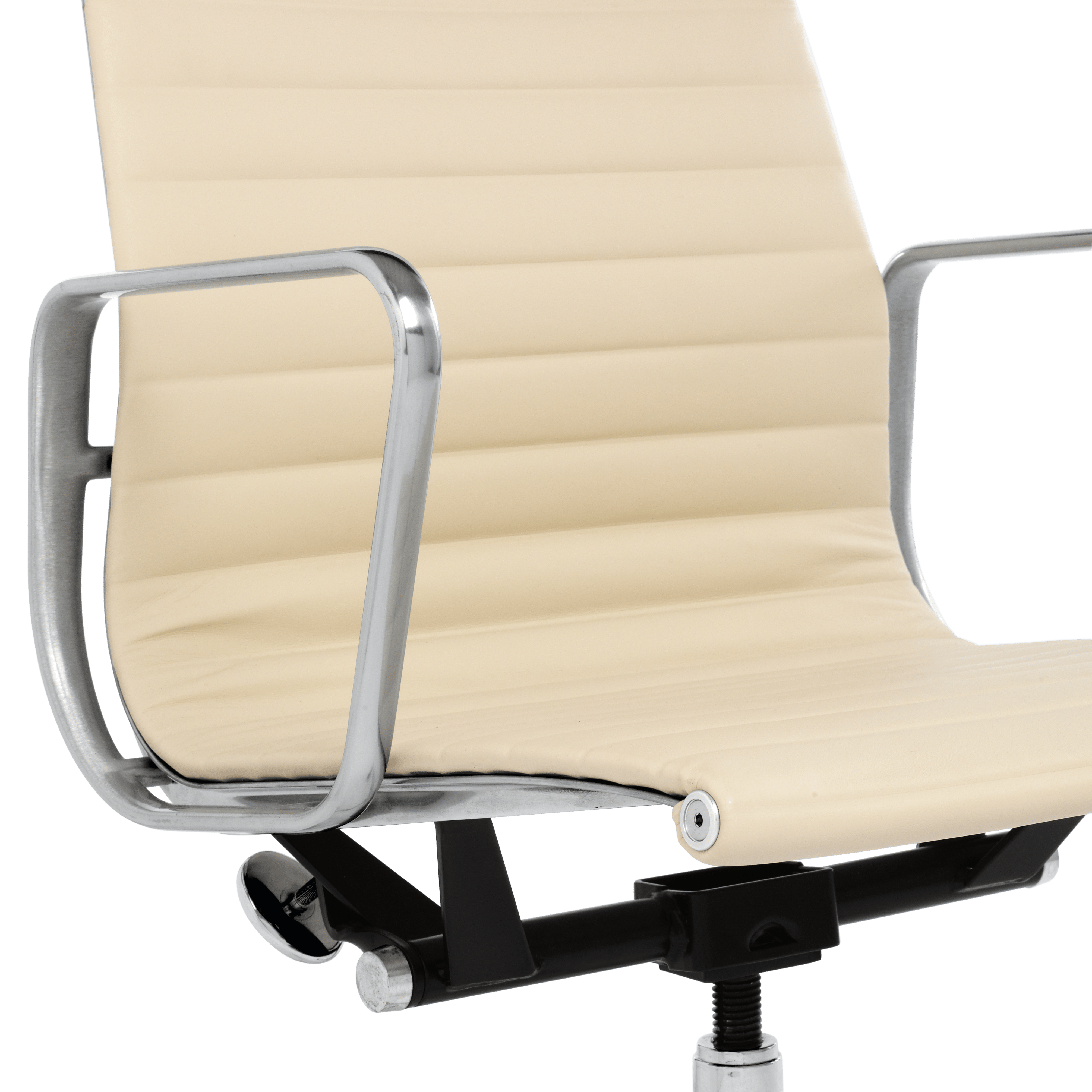 Eames Aluminum Group Executive Chair