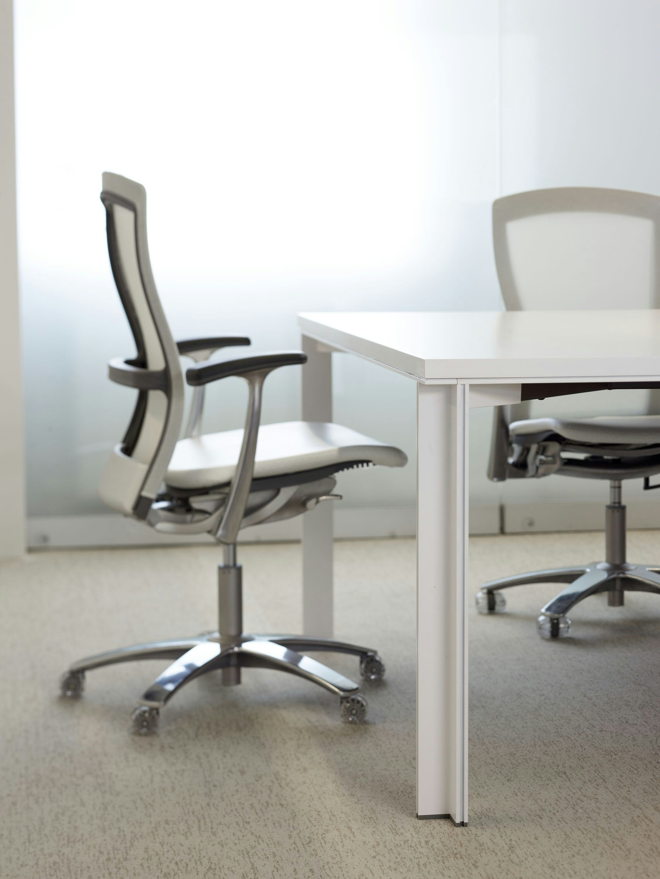 LSM Conference Table Series with LLeg Knoll