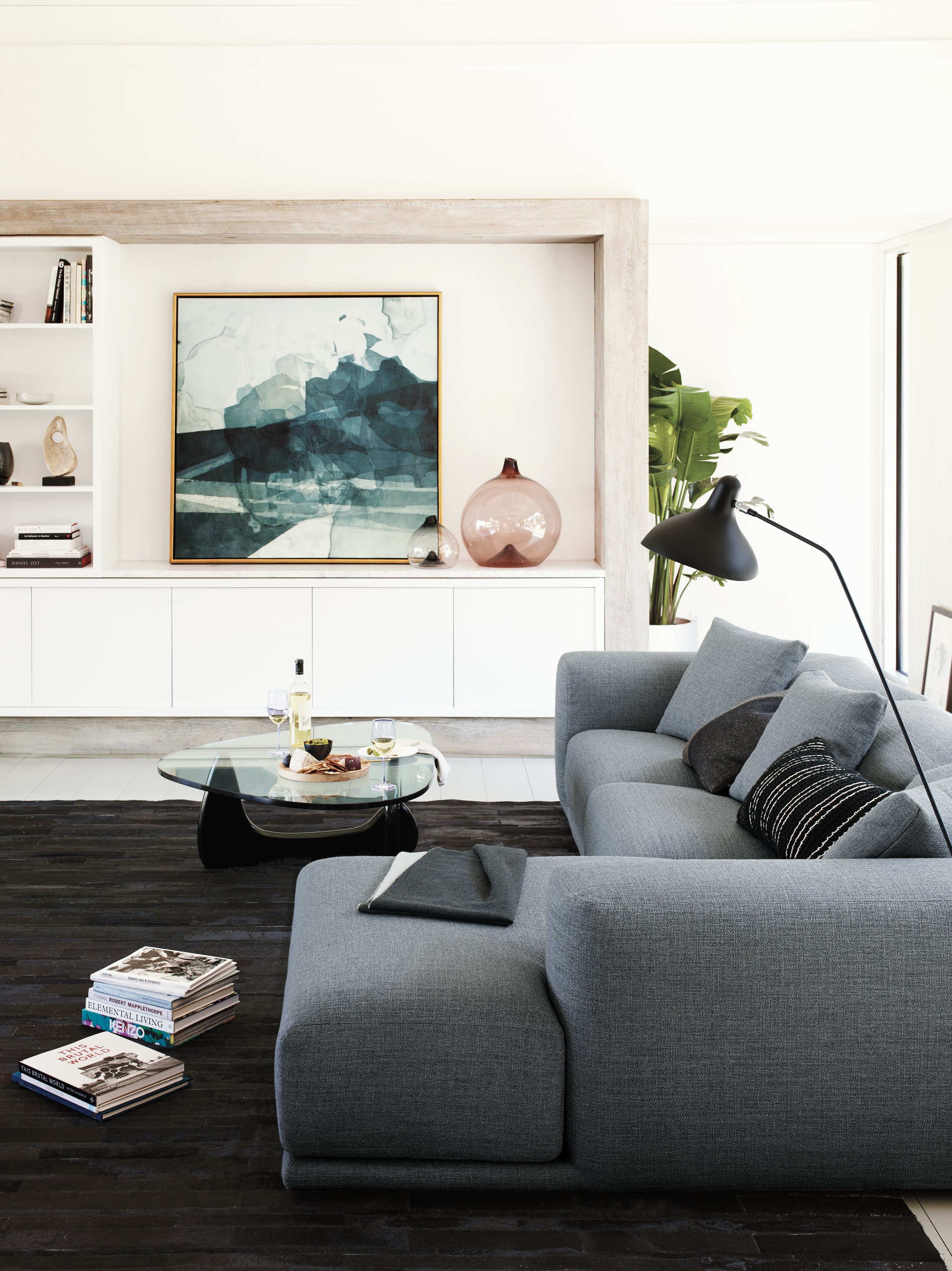 Kelston Sectional with Chaise Right