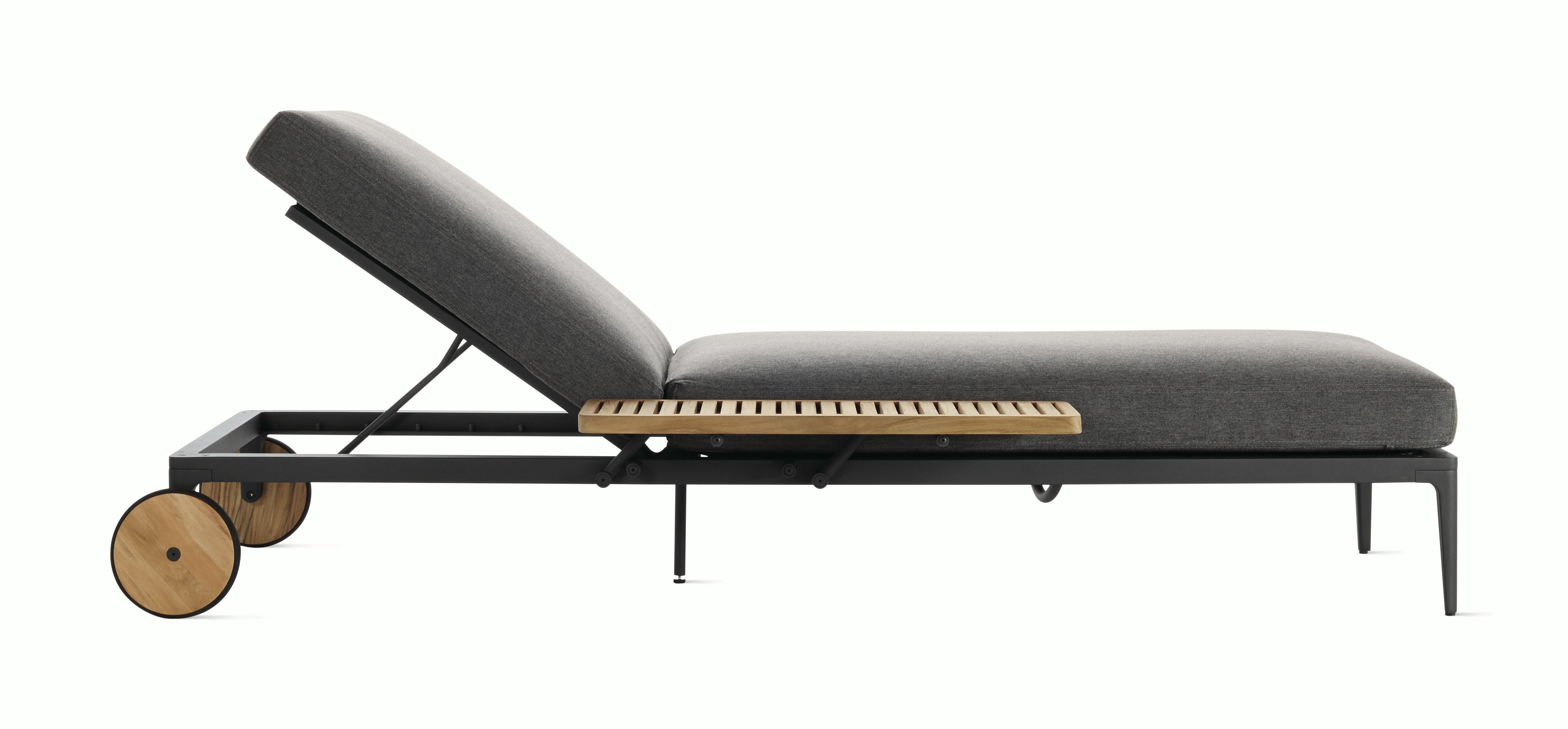 dwr outdoor chaise