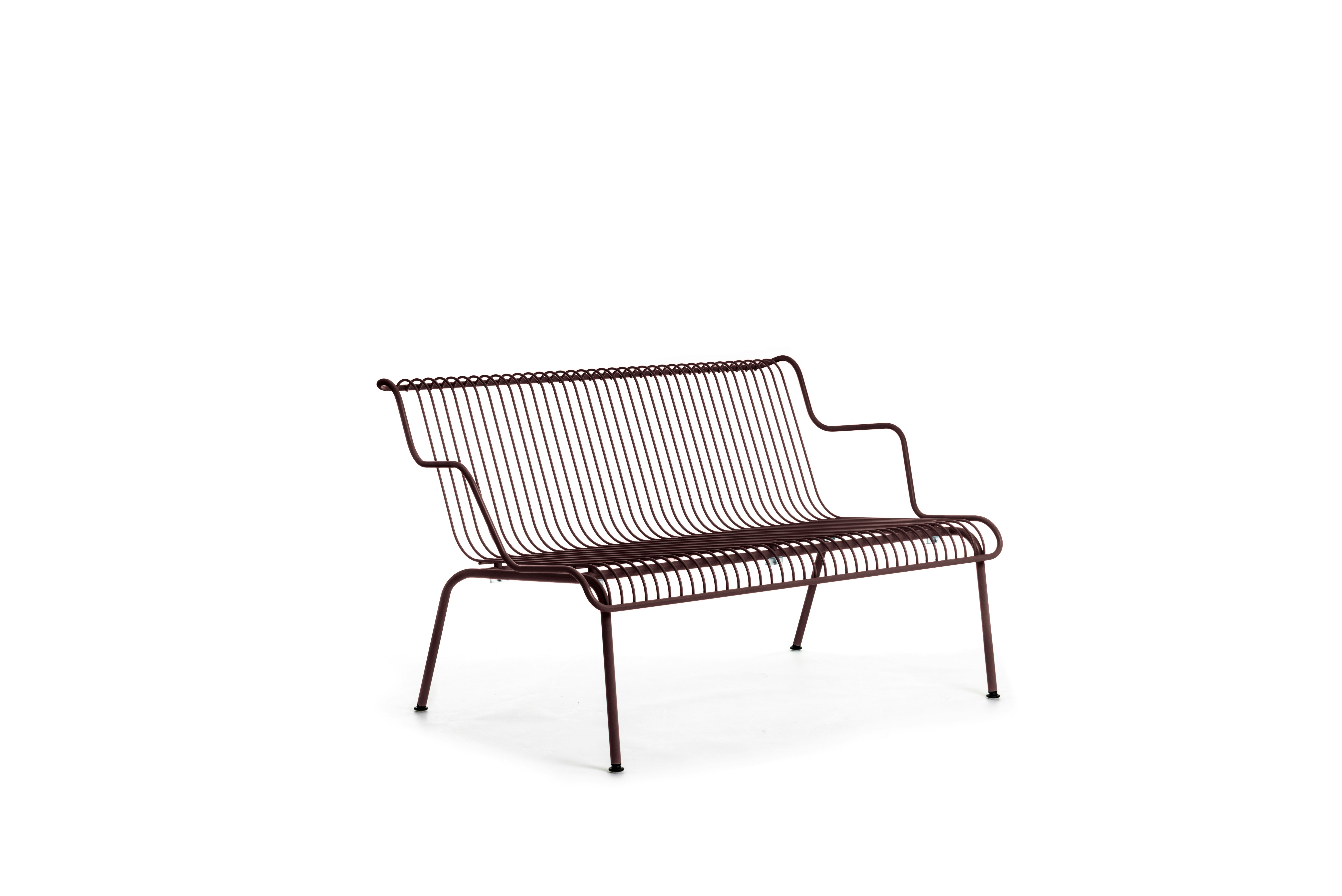 South Outdoor Lounge Bench with Arms - Bordeaux