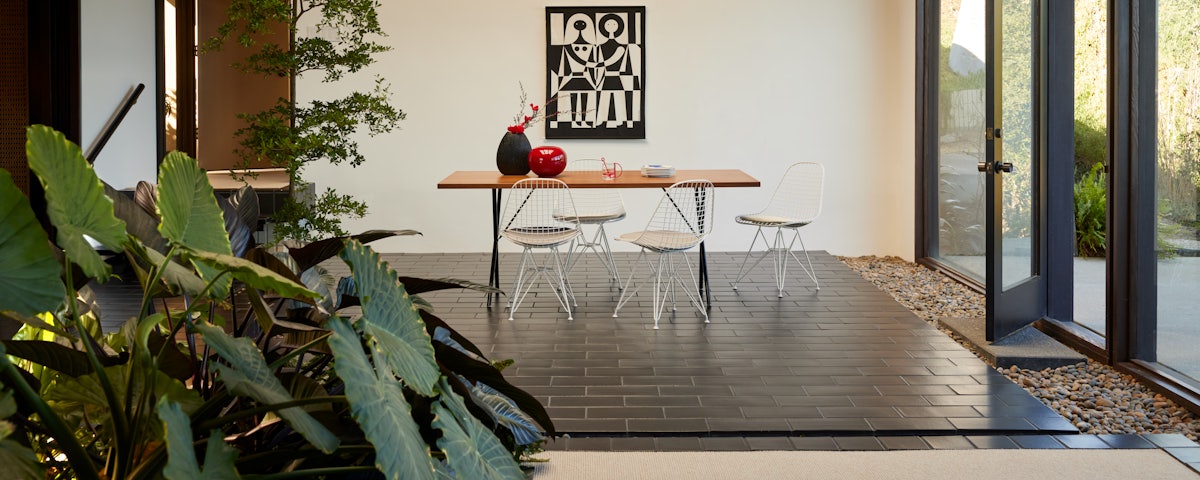 Girard Environmental Enrichment Panel - Black & White