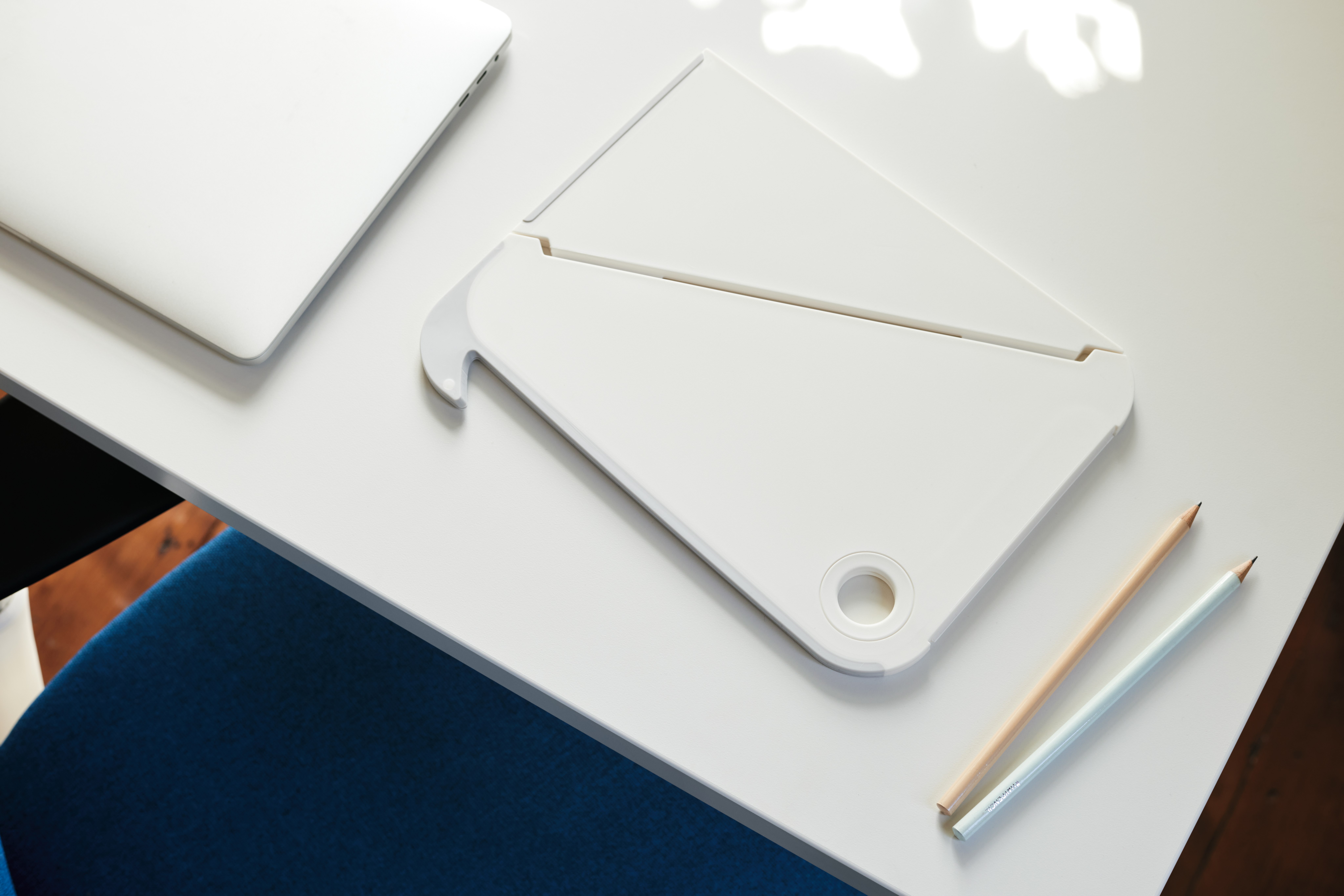 Oripura Laptop Stand