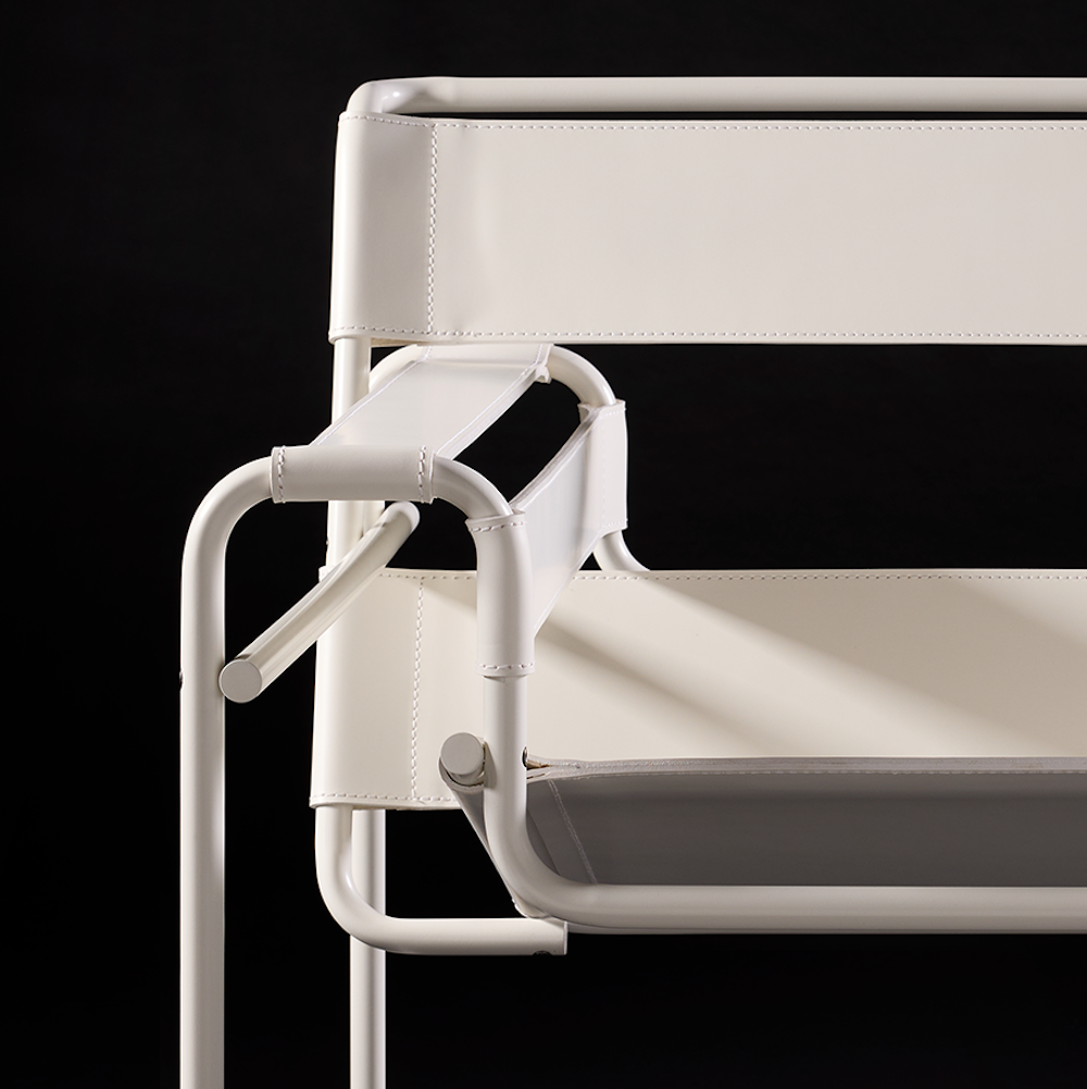 Wassily Chair in white with white leather