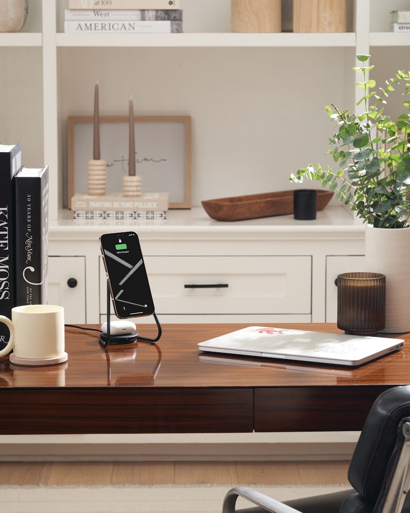 Courant MAG:2 Magnetic Charging Stand