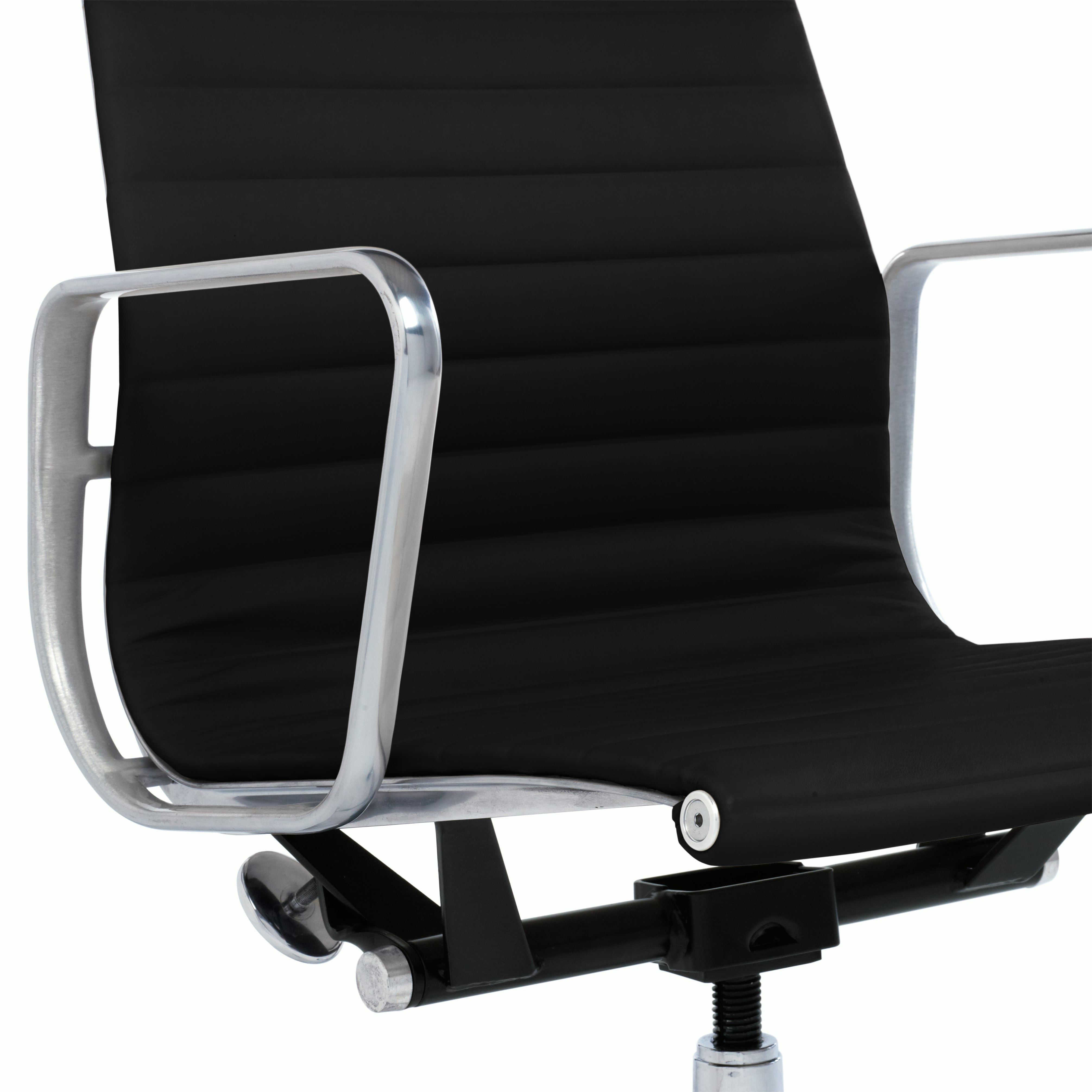 Eames Aluminum Group Management Chair