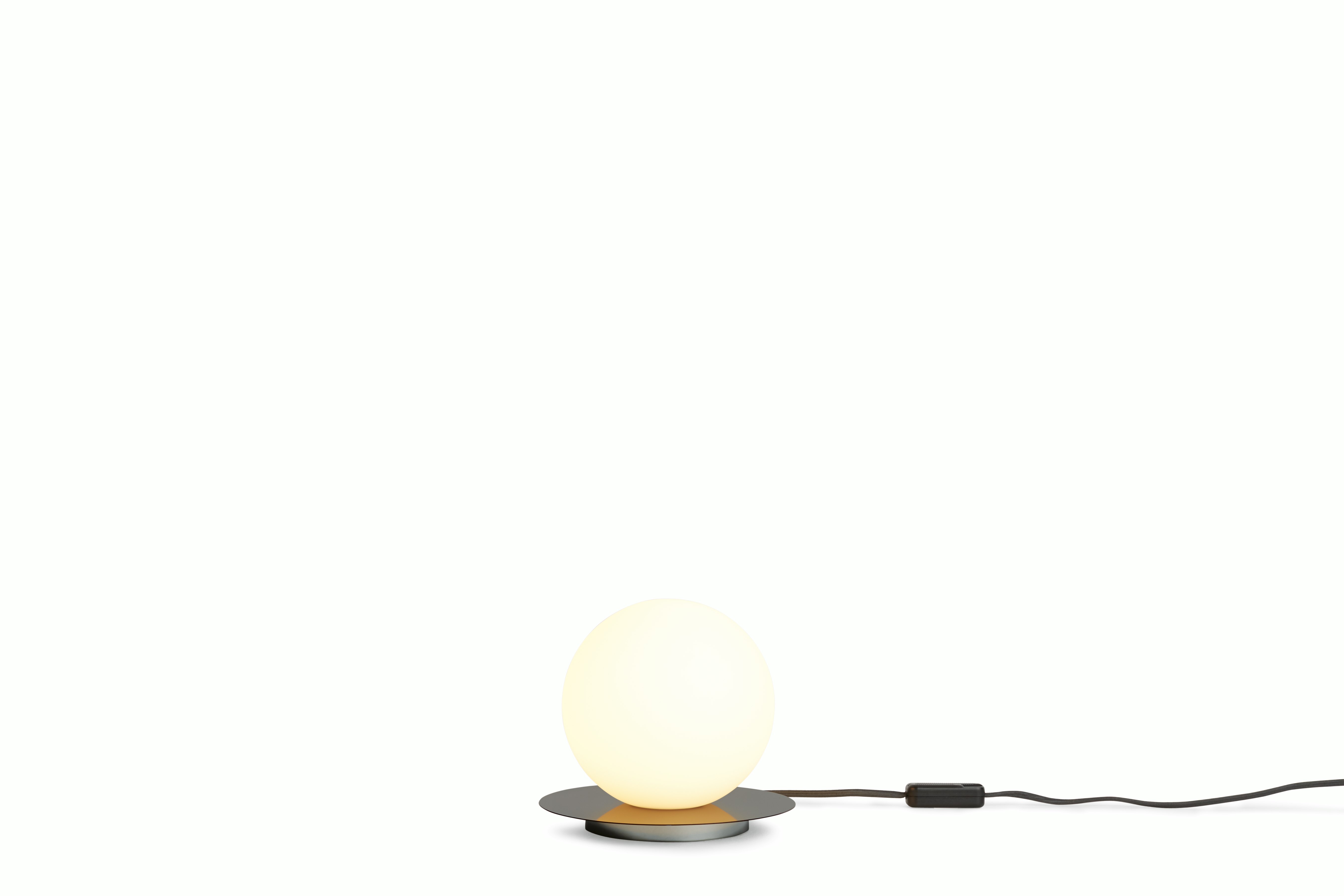 Bola Table Lamp