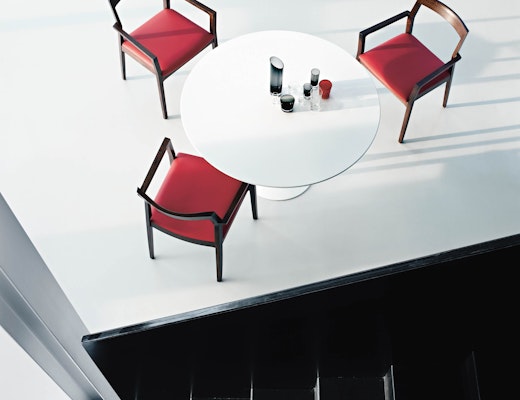 Knoll Krusin Side Chair and Saarinen Dining Table
