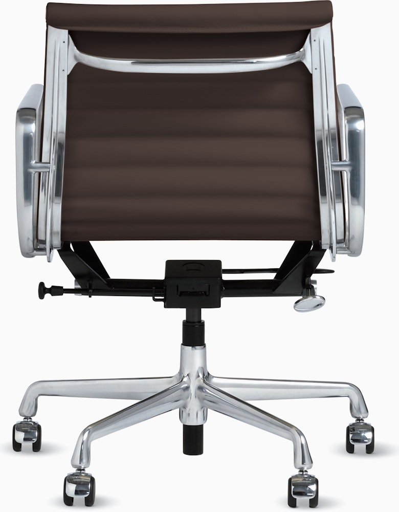 Eames Aluminum Group Management Chair with Pneumatic Lift
