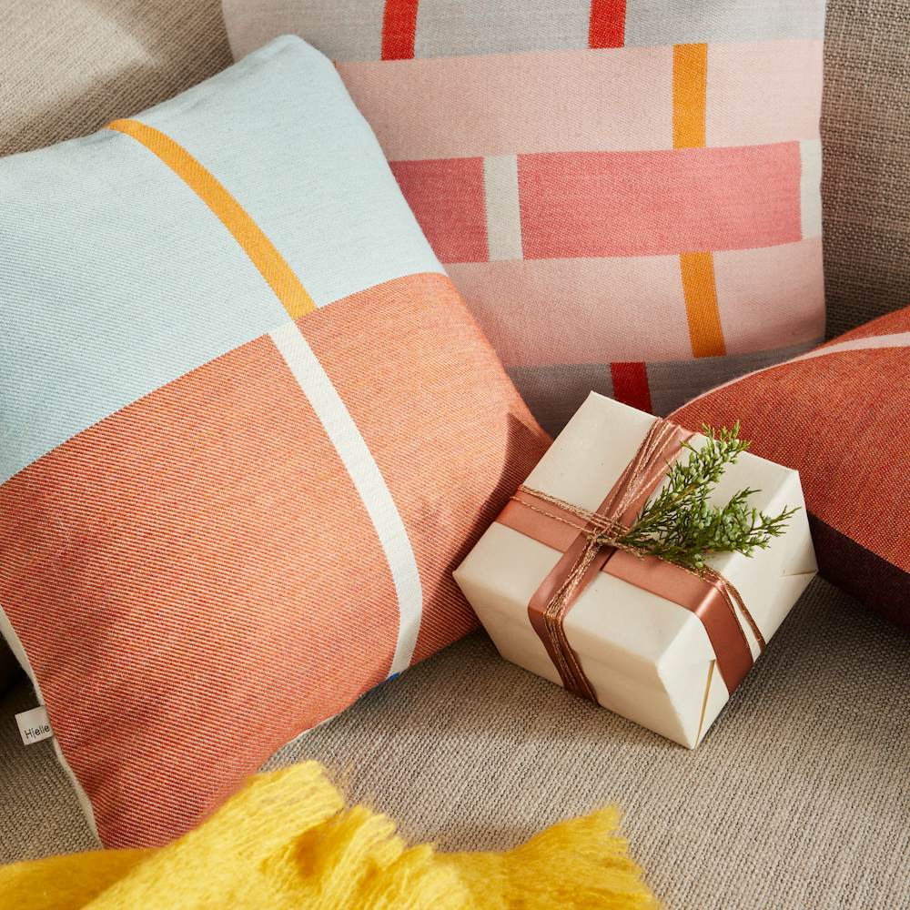 Hjelle Pillows