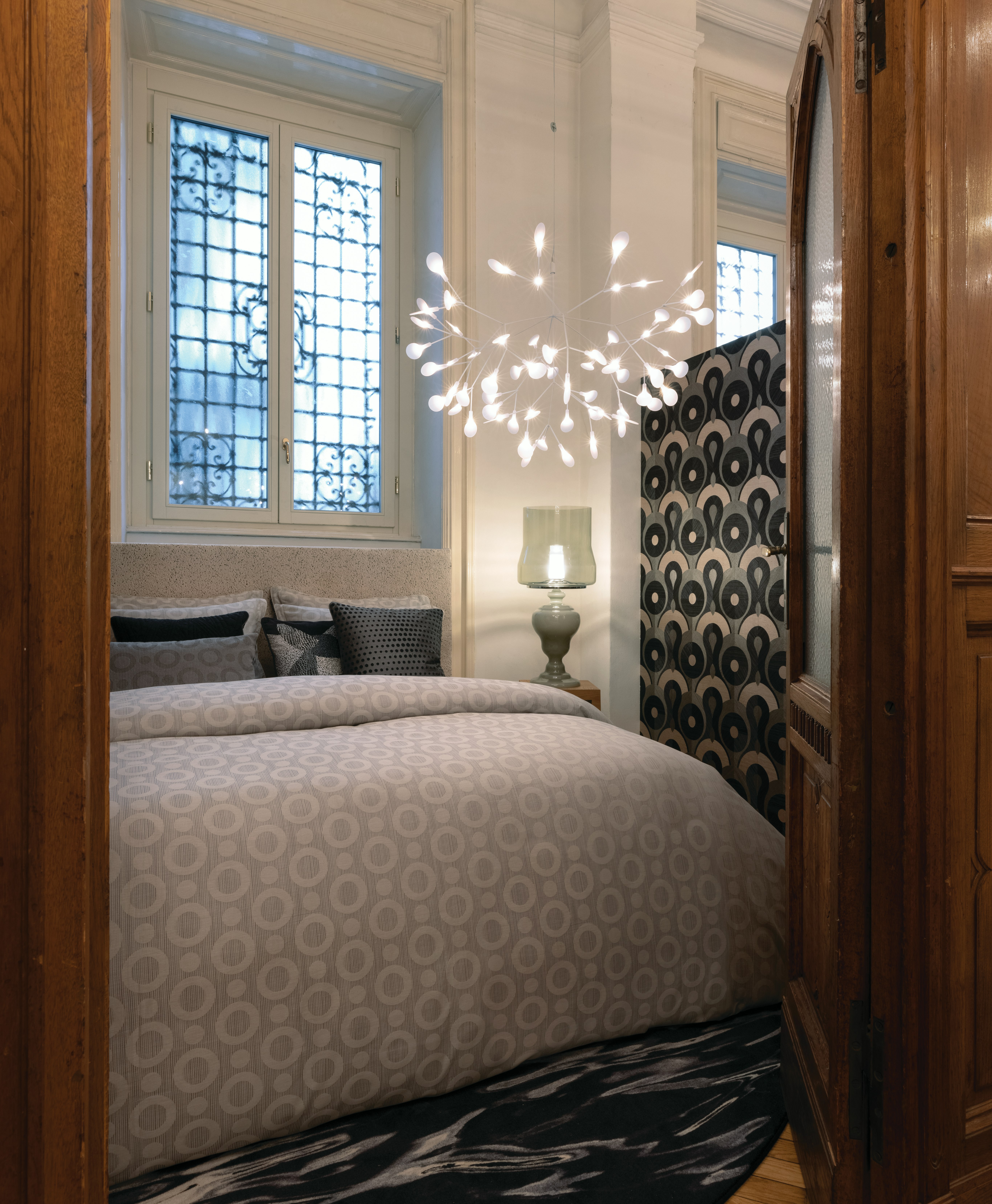 Heracleum III Pendant in home setting