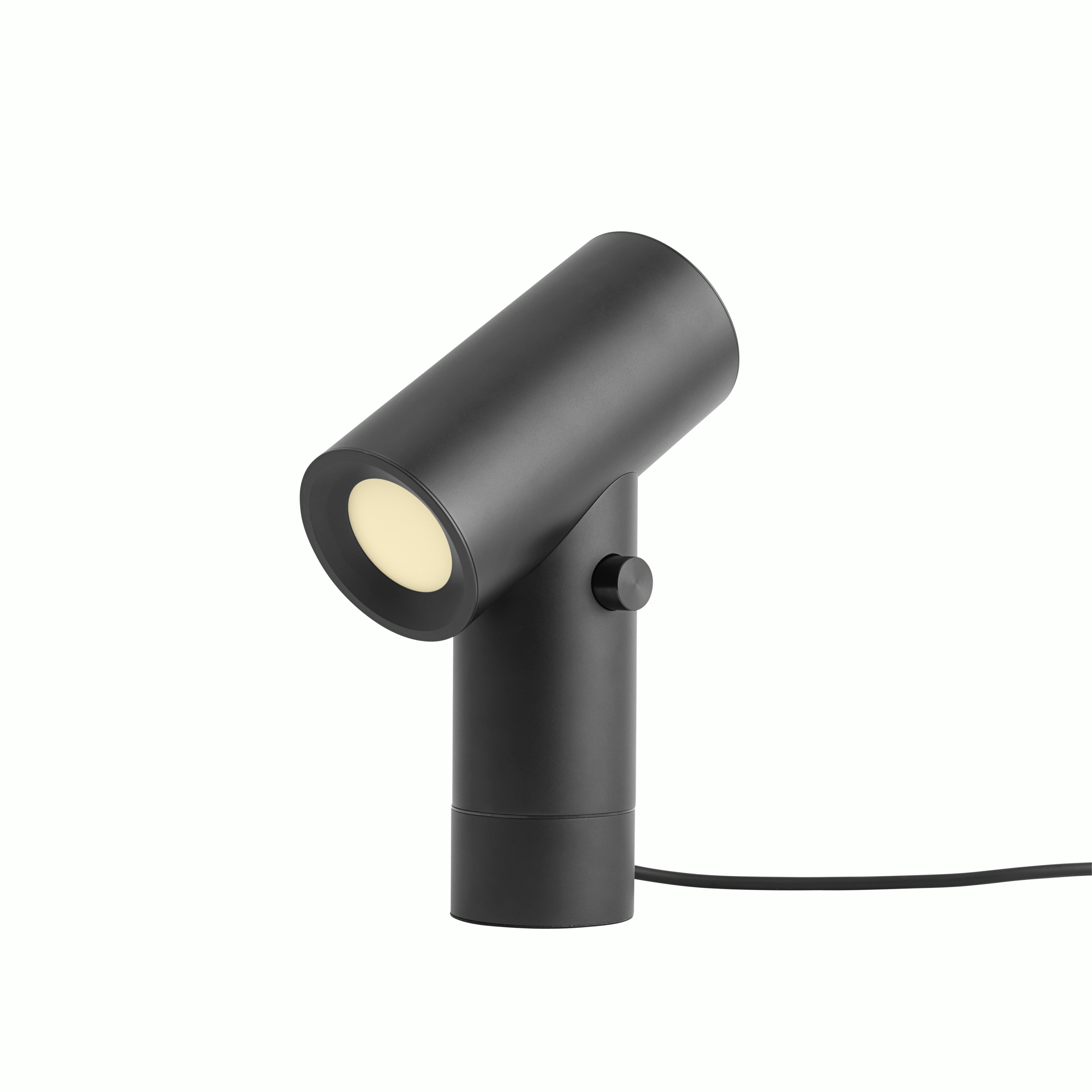 Beam lamp black Muuto 5000x5000