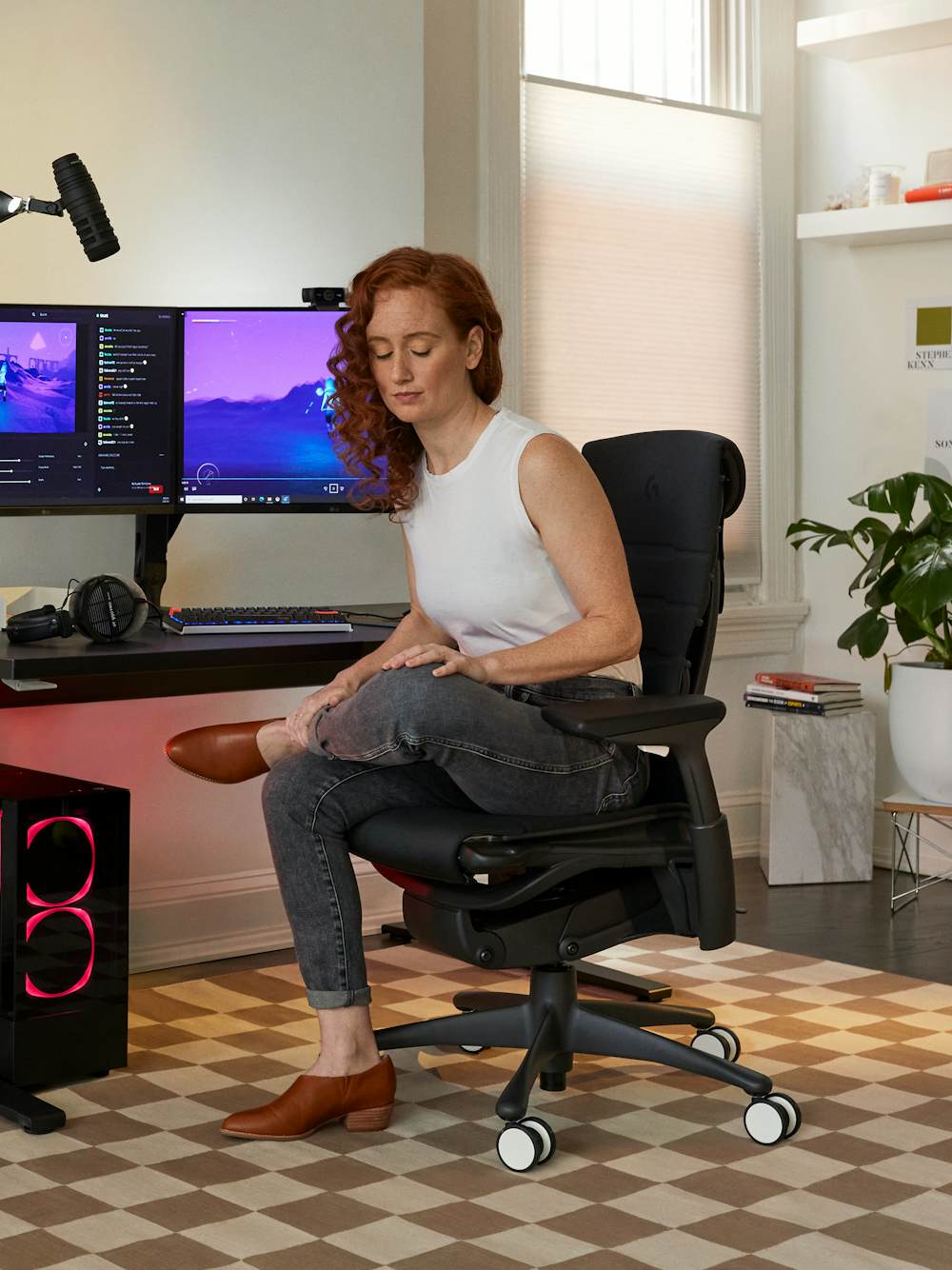 HM Gaming, Lindsey Migliore with Embody Gaming and Motia Desk