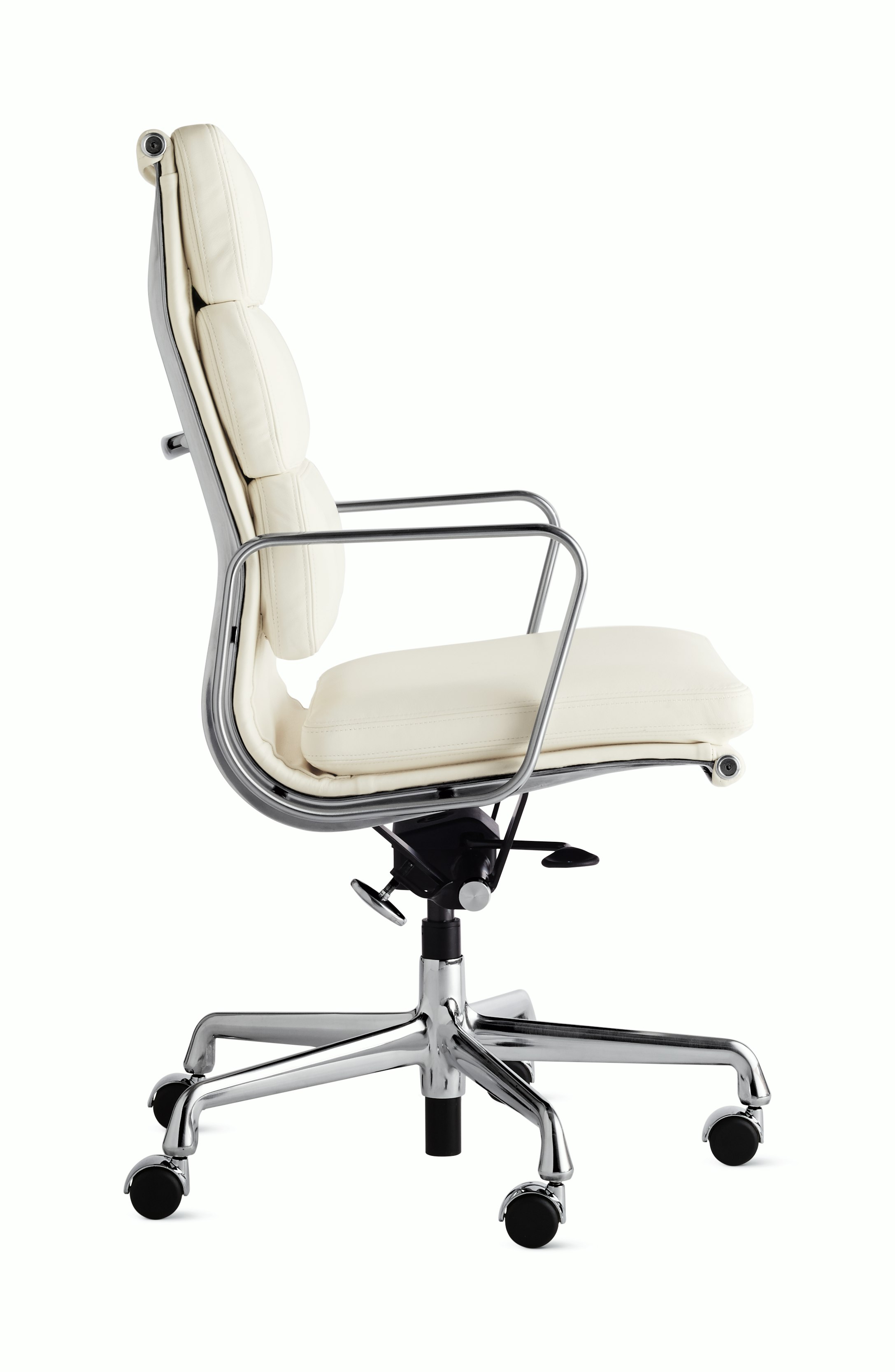 Eames Soft Pad Chair