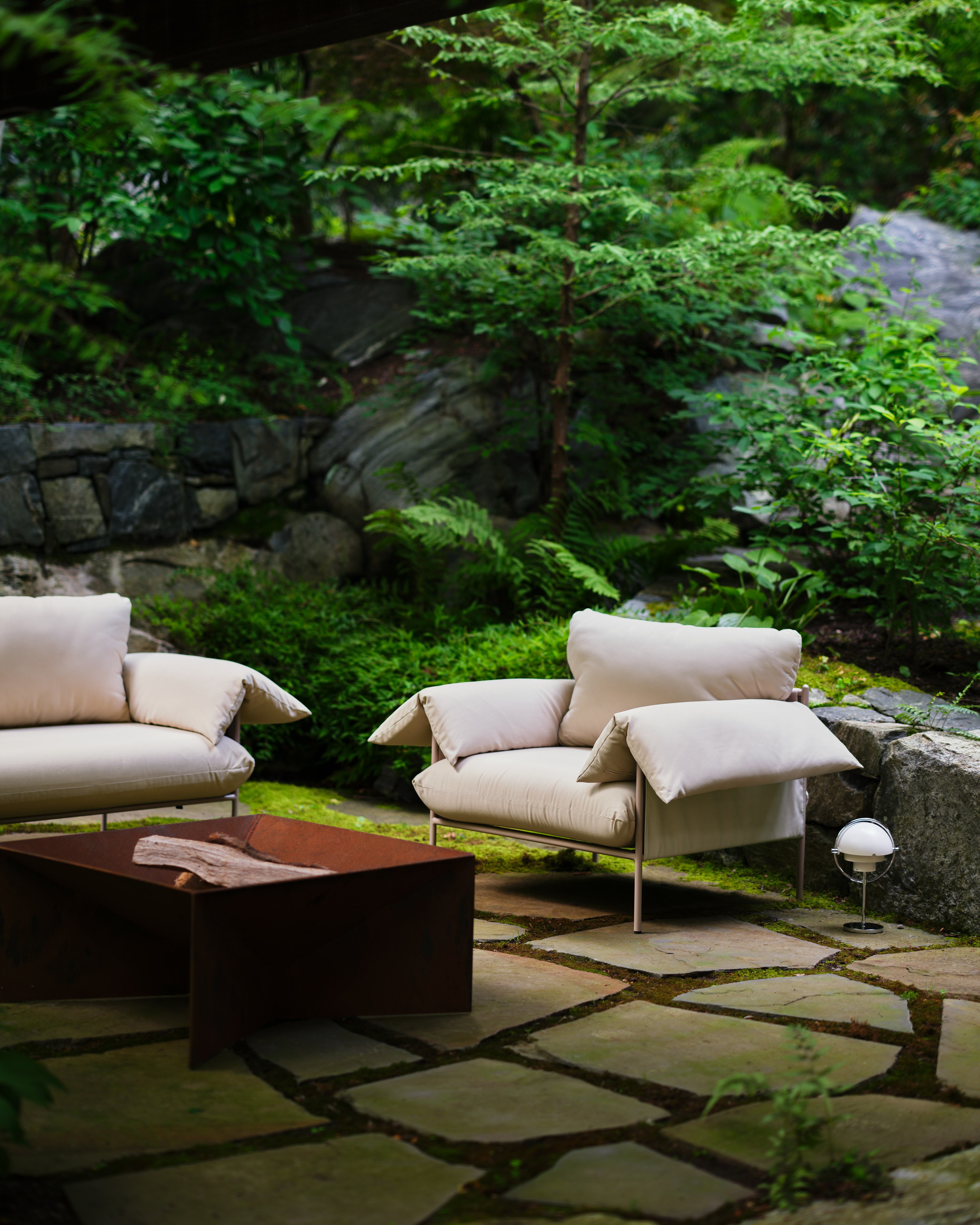 Alva Outdoor Lounge Chair