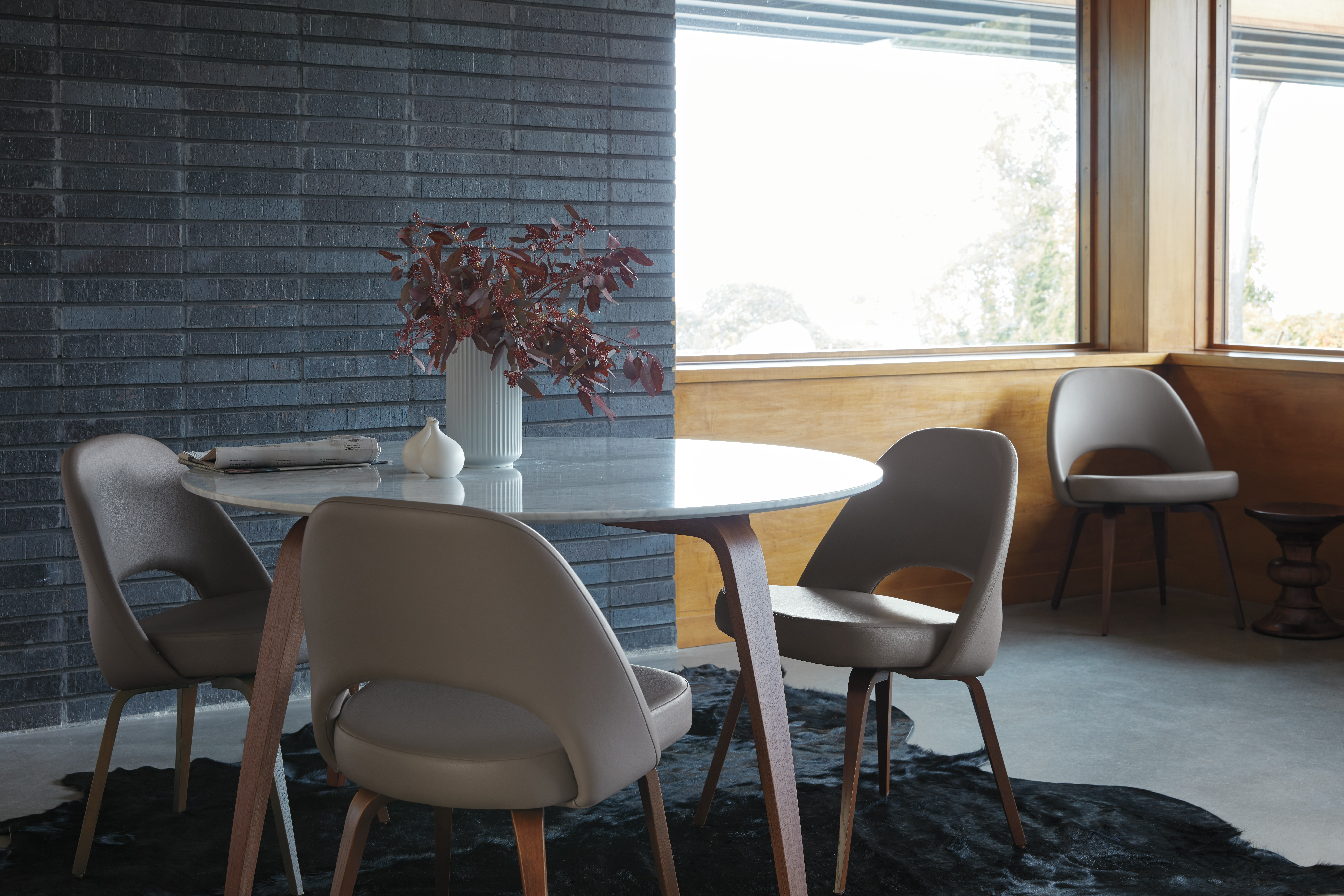 Saarinen Executive Side Chair