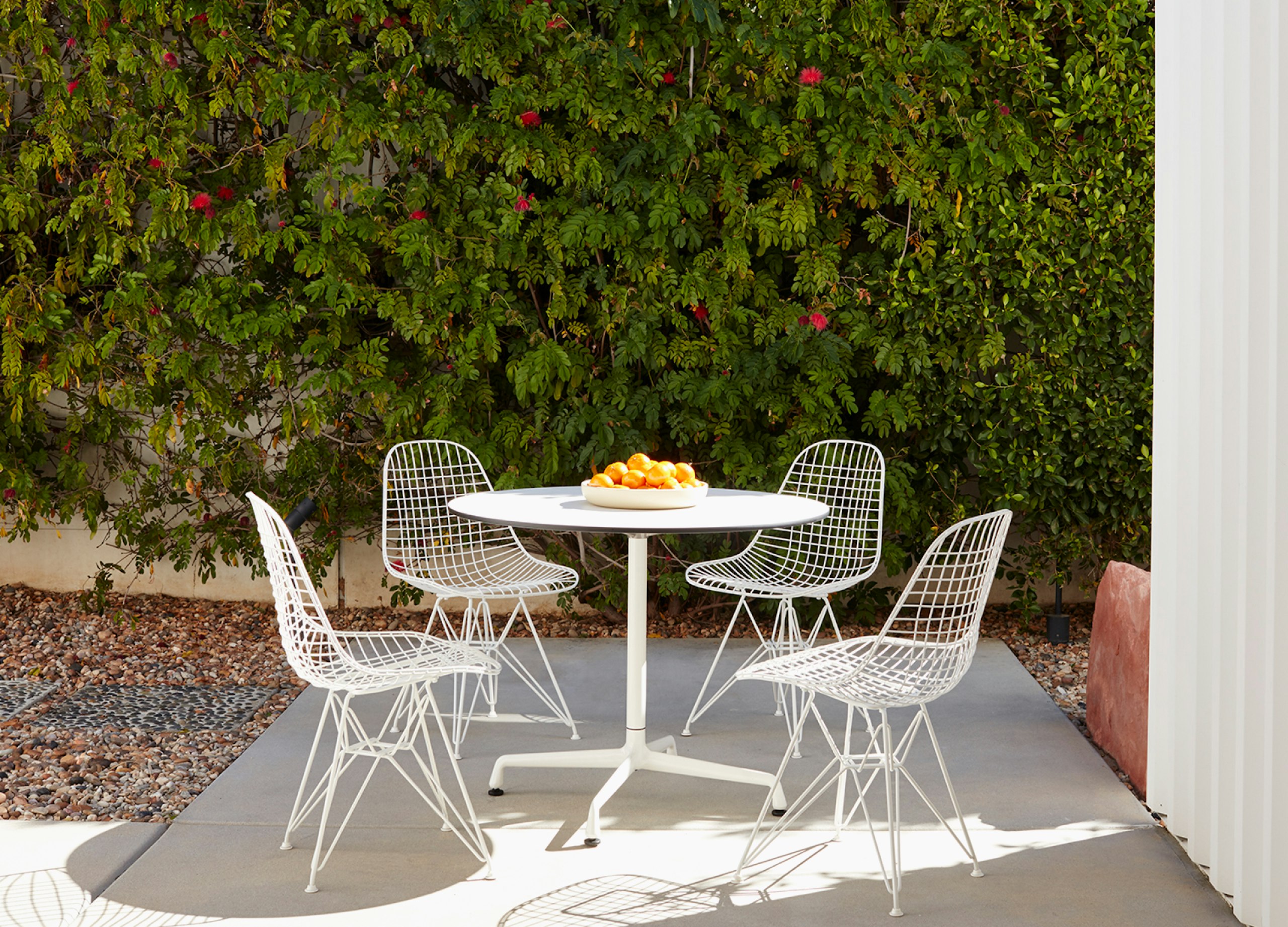 Eames Outdoor Table and Chairs