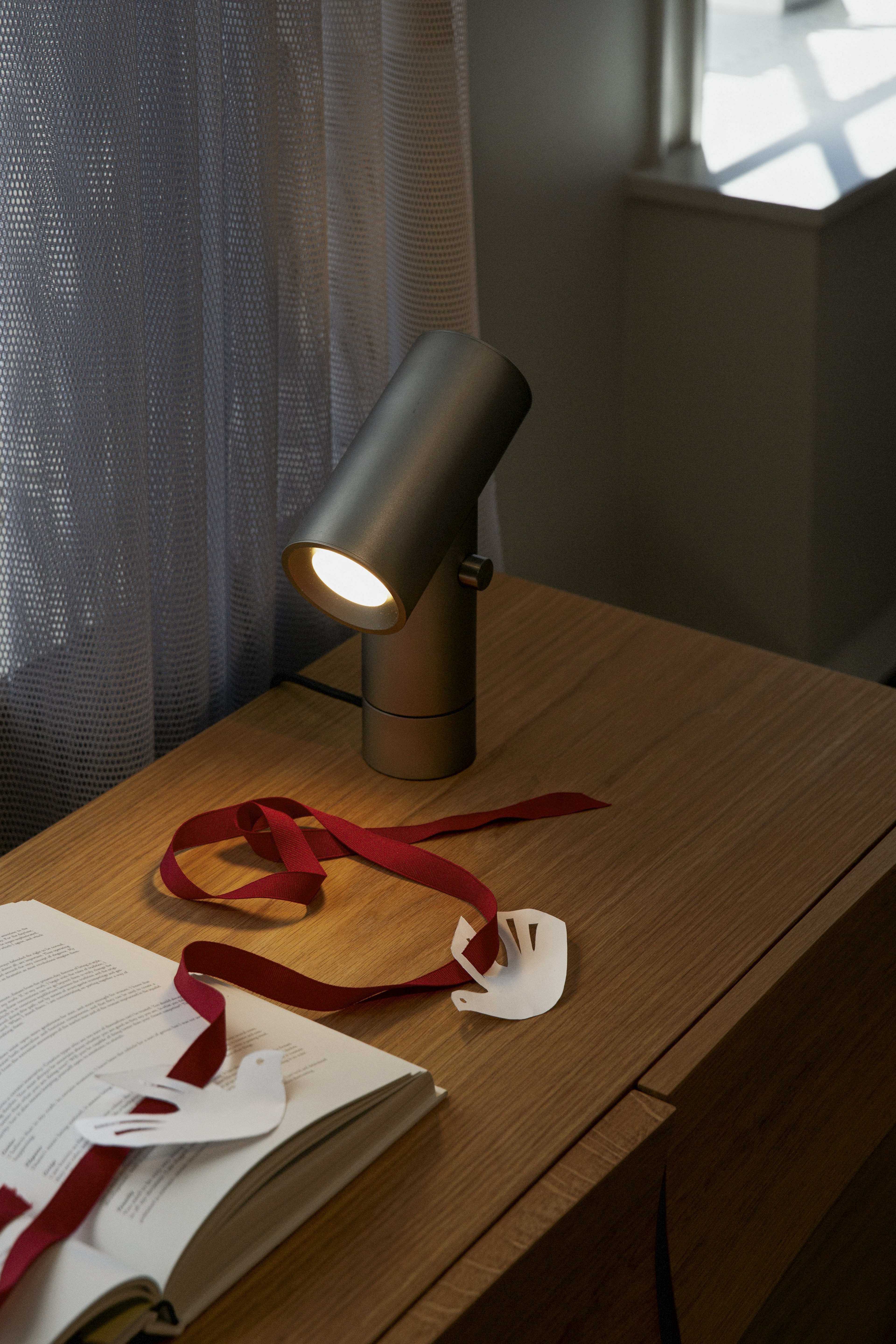 Beam Table Lamp
