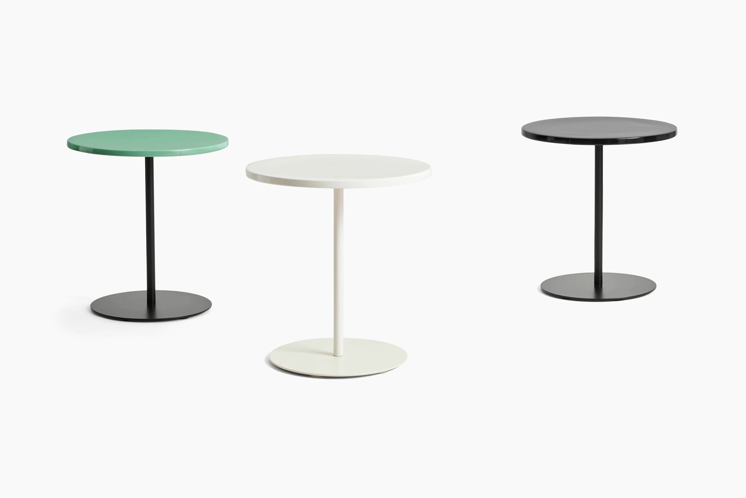 Pyro Side Table - Eggshell Ceramic Top, Cream White Base