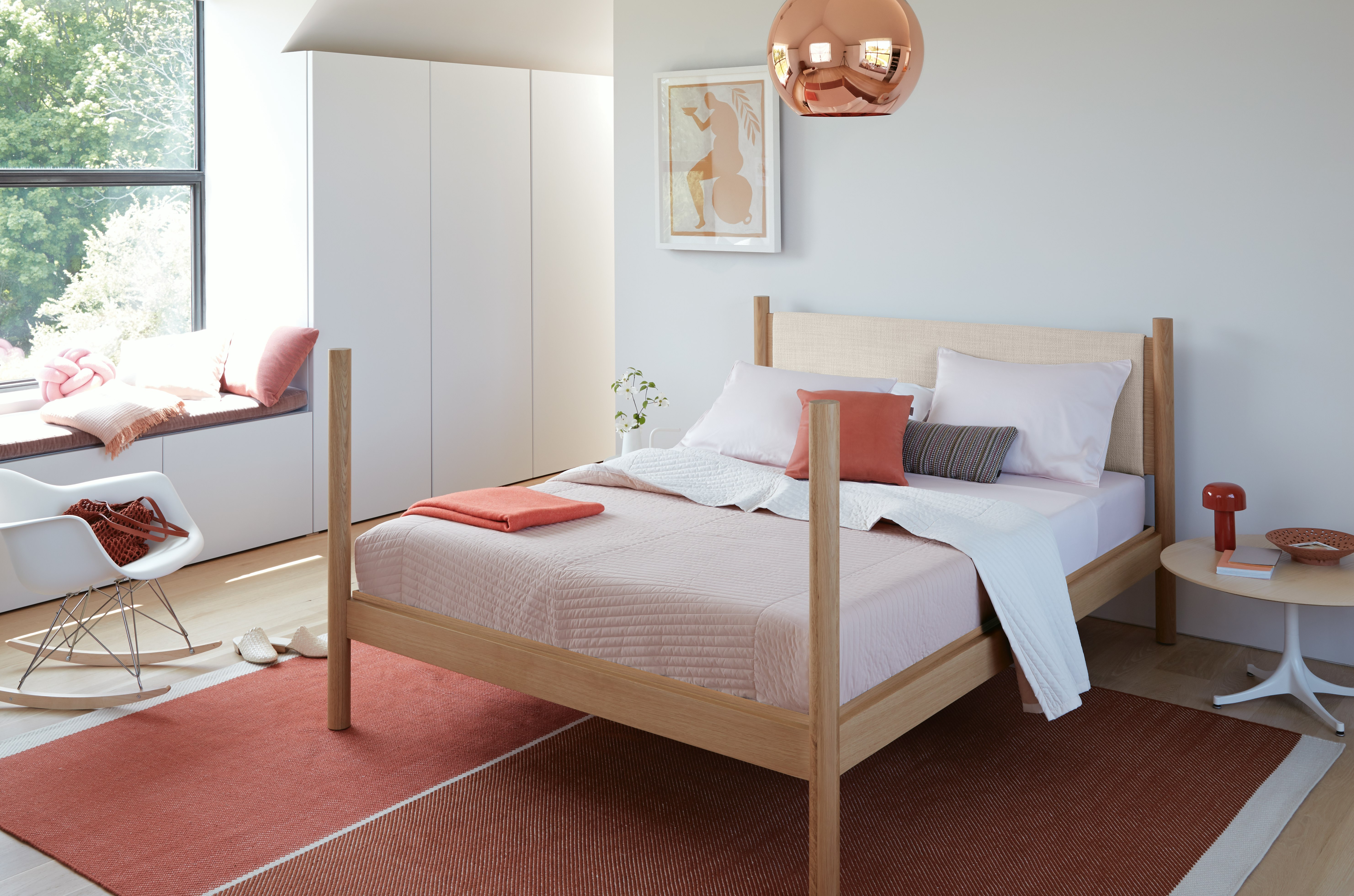 Nelson Pedestal Coffee Table