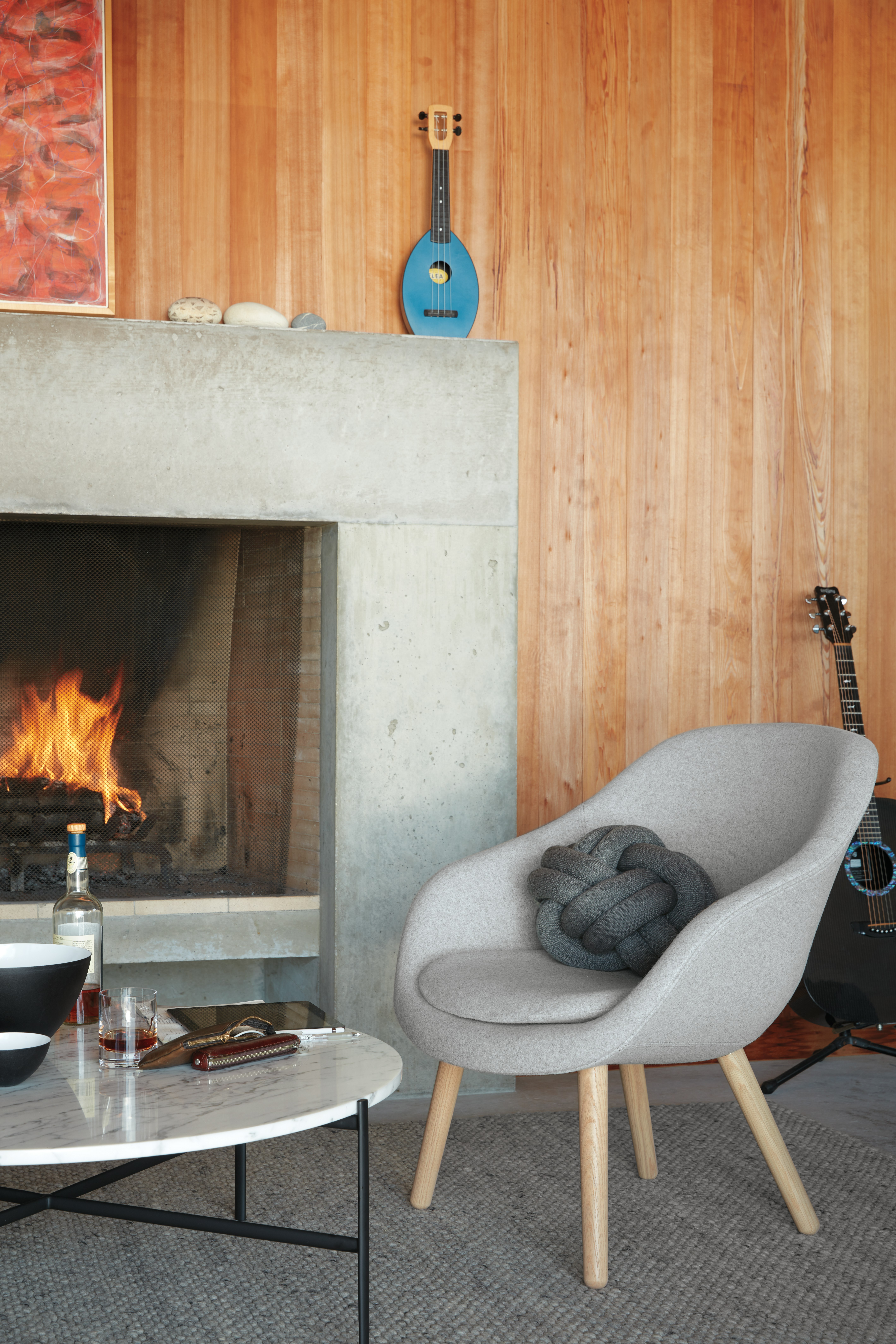 About A Lounge 82 Armchair, Low Back