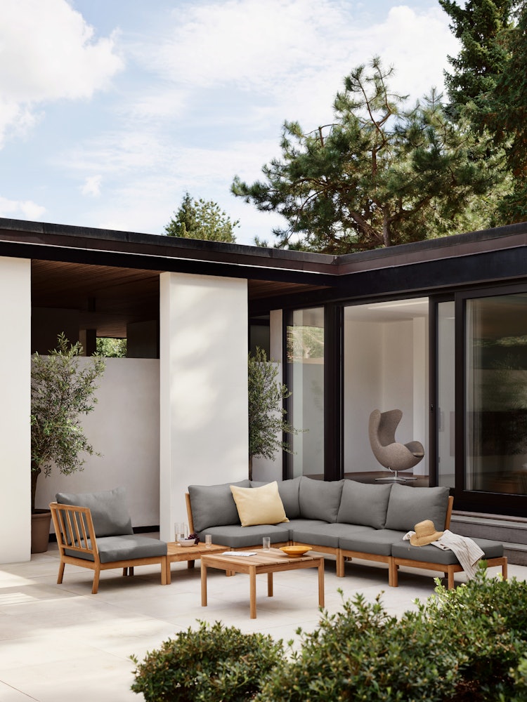 Tradition Outdoor Armless Seat Module