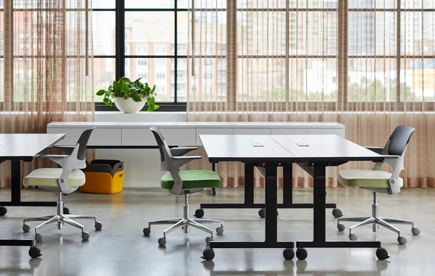 pixel training tables s series marc krusin knoll chicago ollo glen oliver loew light task chair