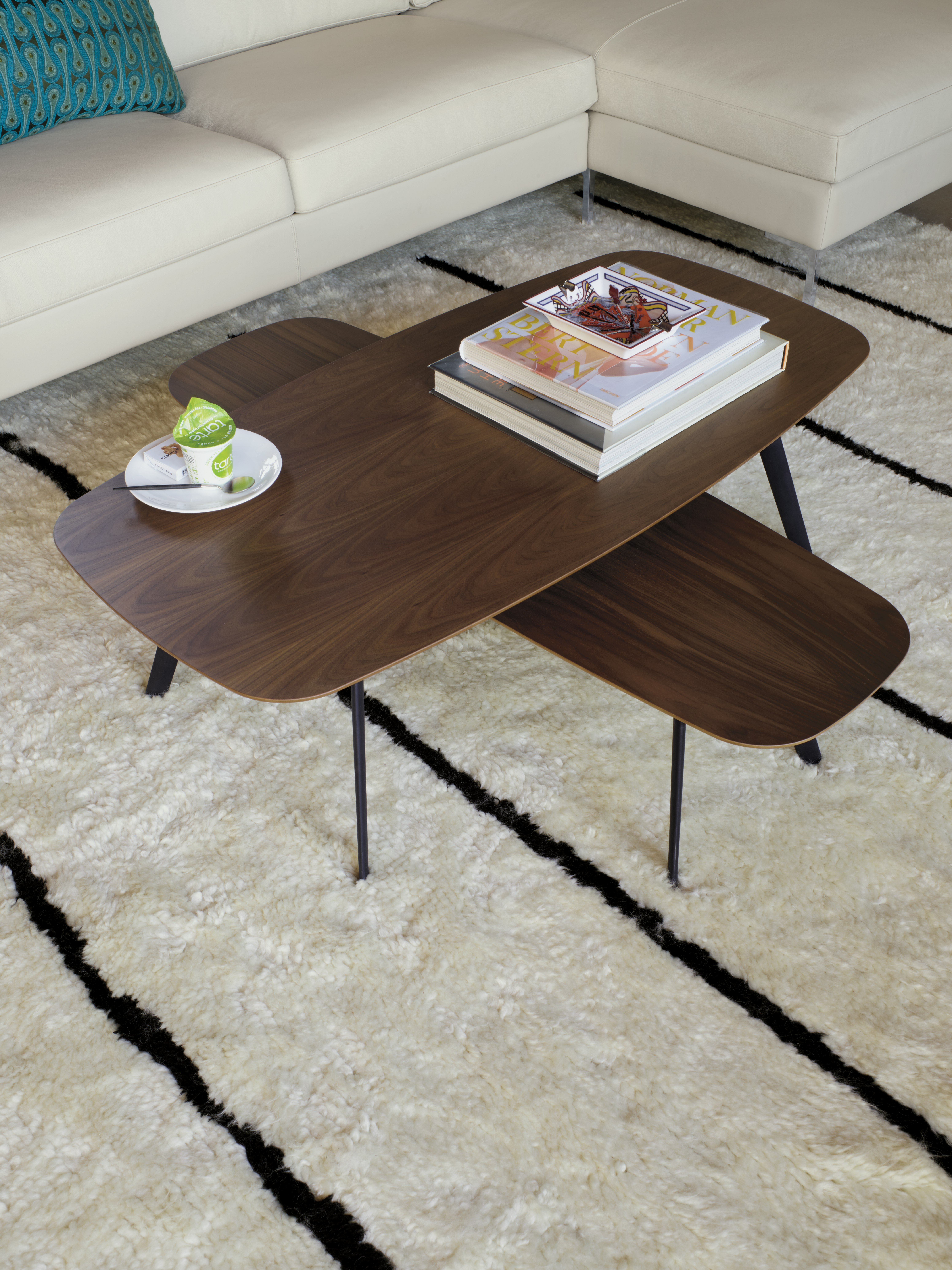 Solapa Coffee Table