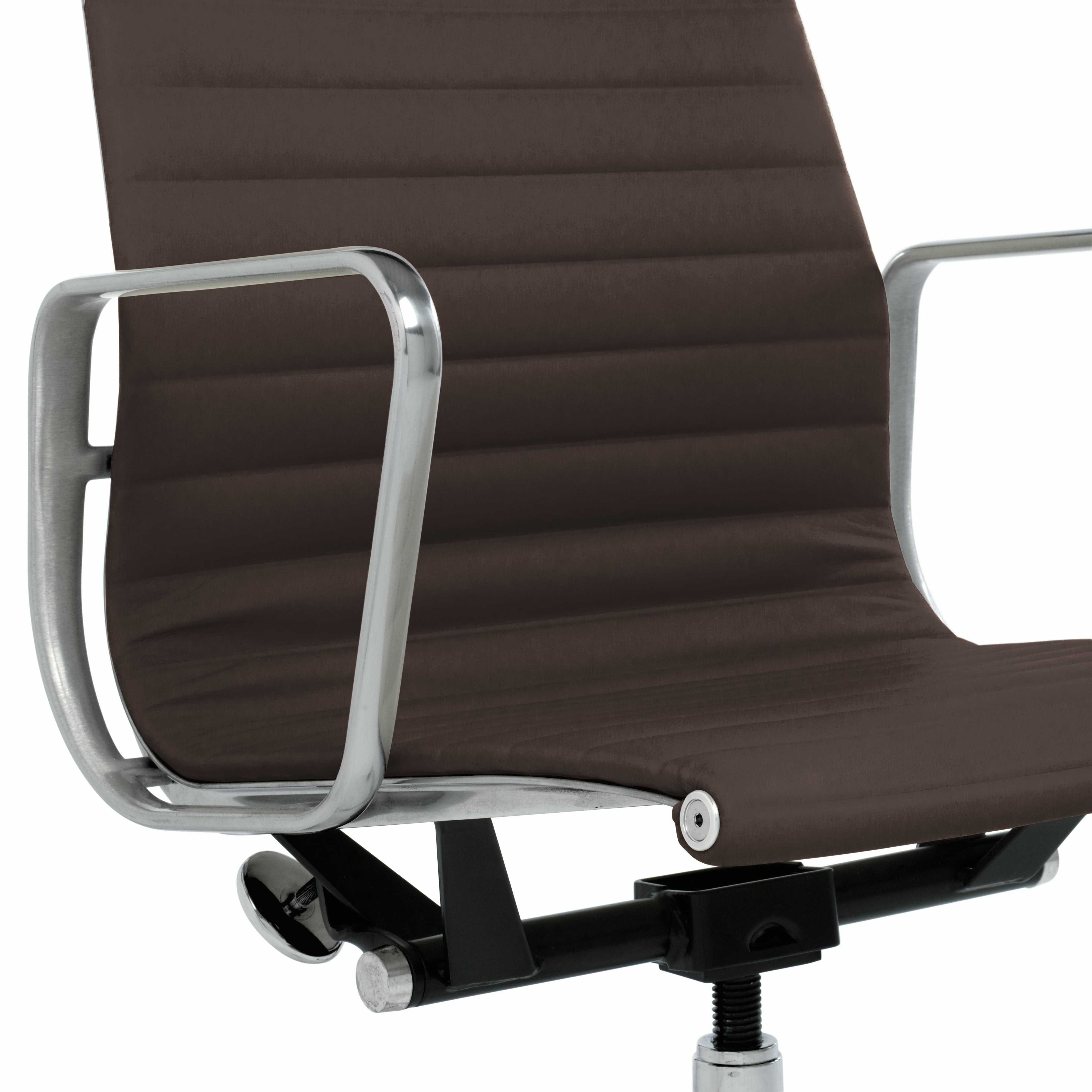 Eames Aluminum Executive Chair