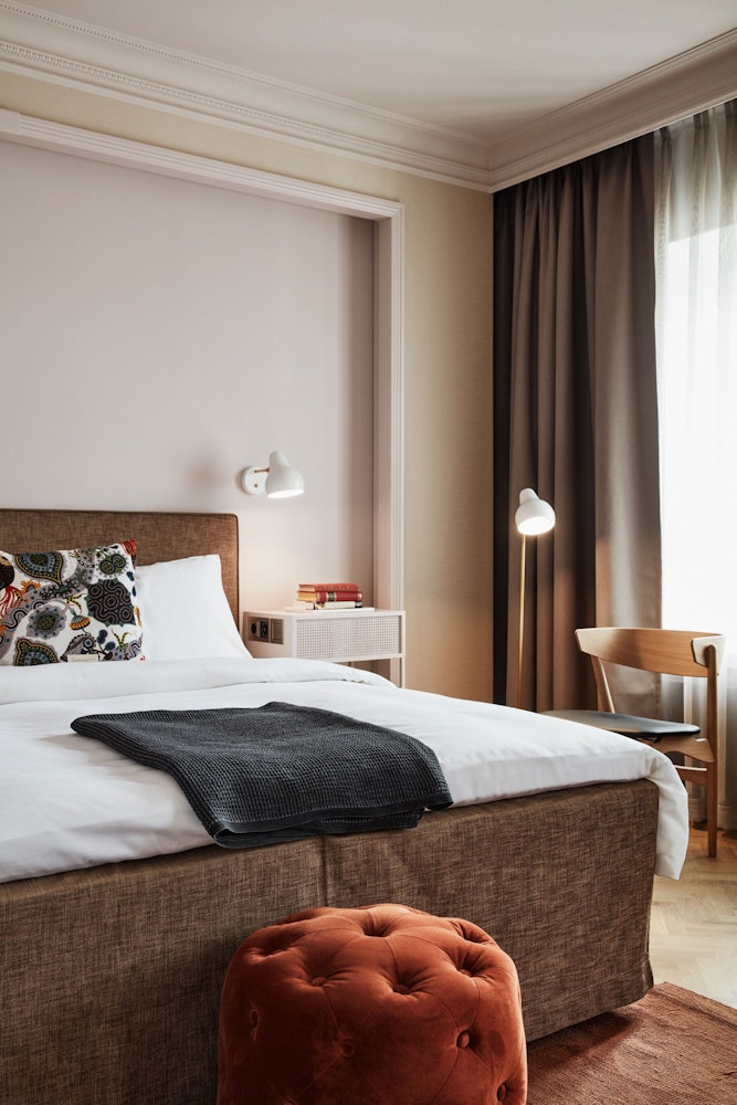VL38 Floor Lamp
