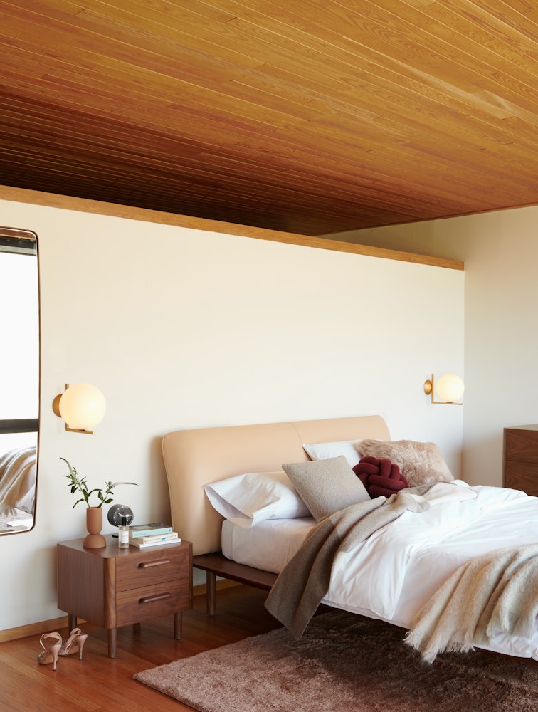 IC Sconce