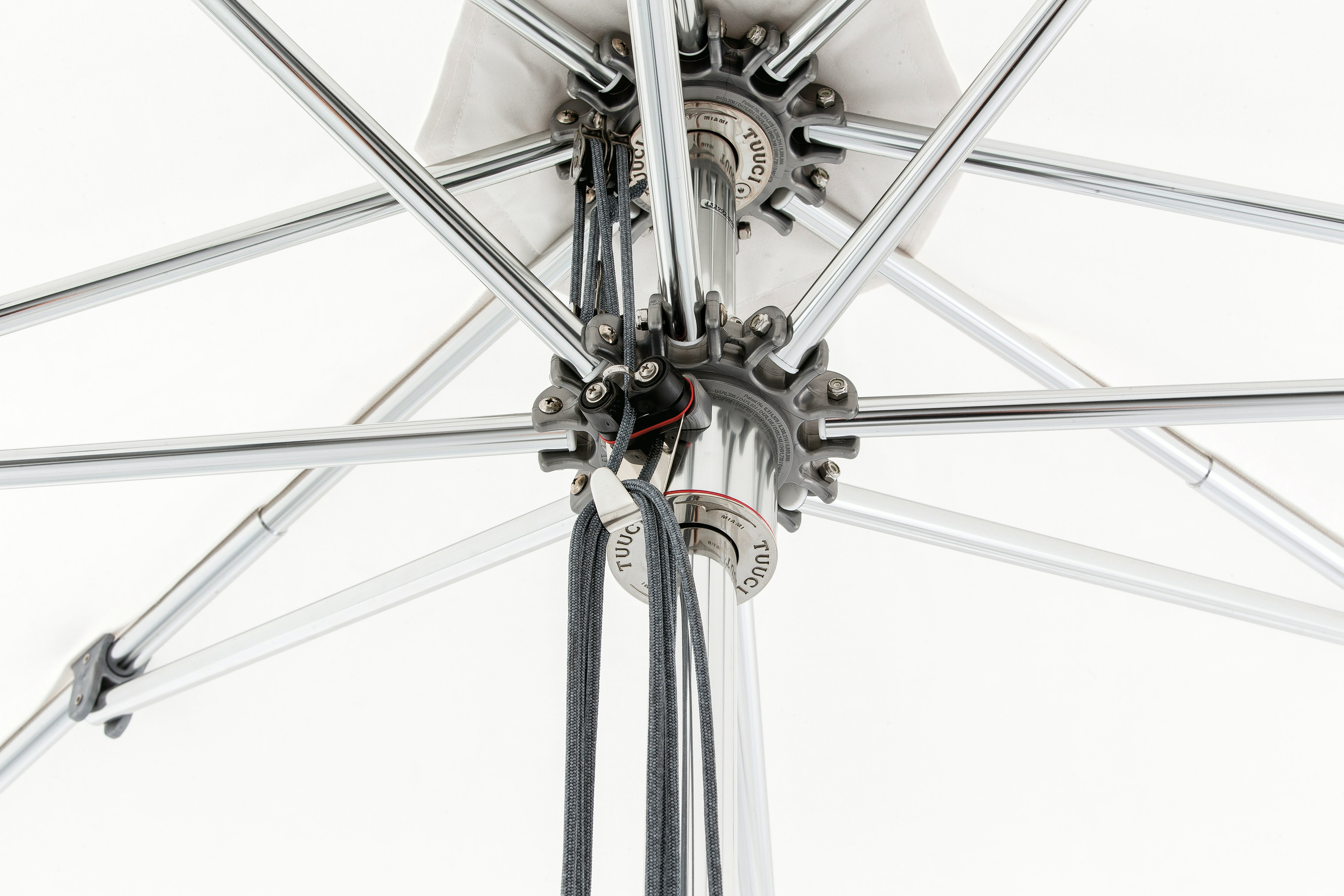 Tuuci Ocean Master Manta Umbrella