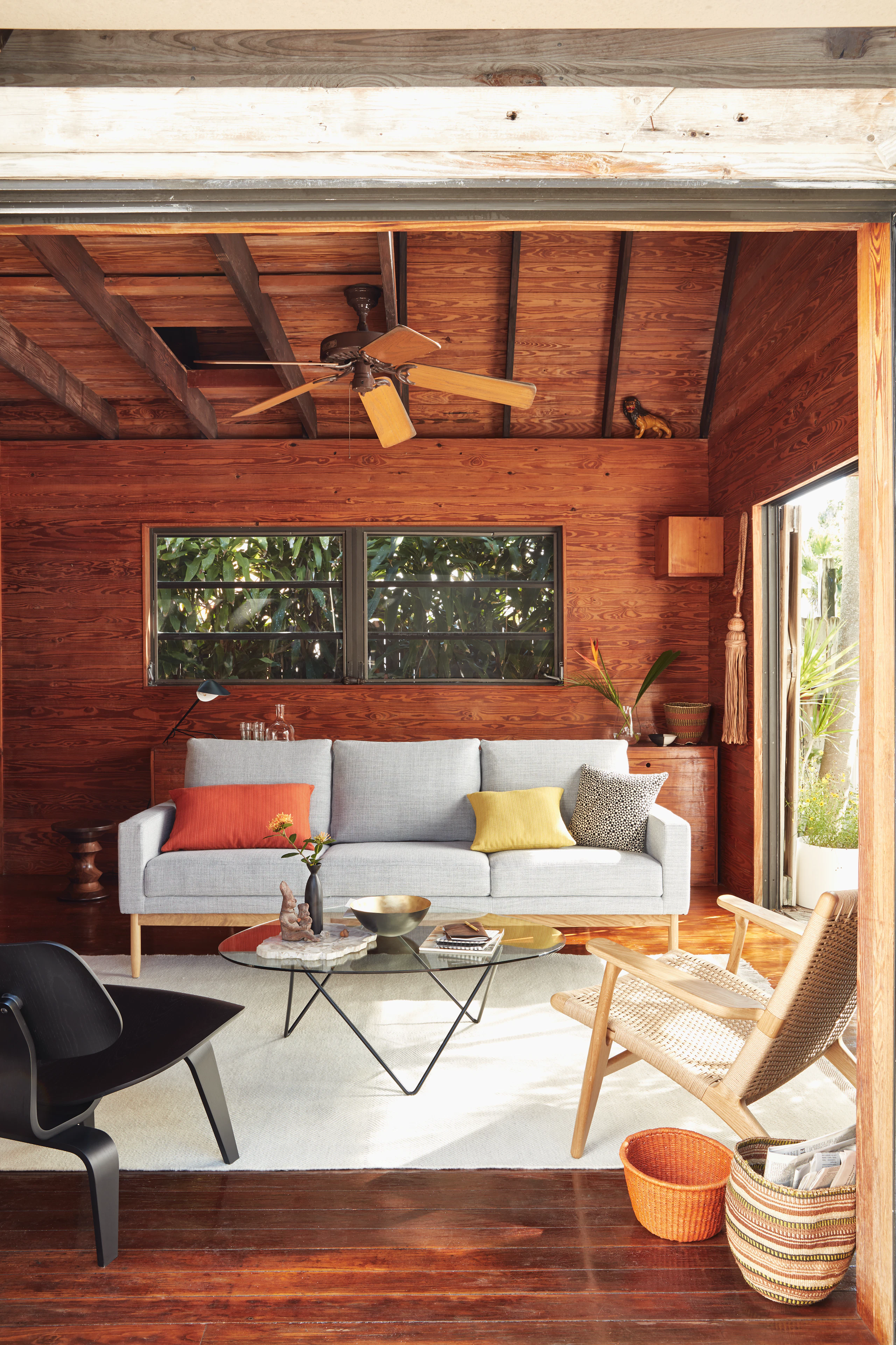 Raleigh Sofa with Pedrera Coffee Table