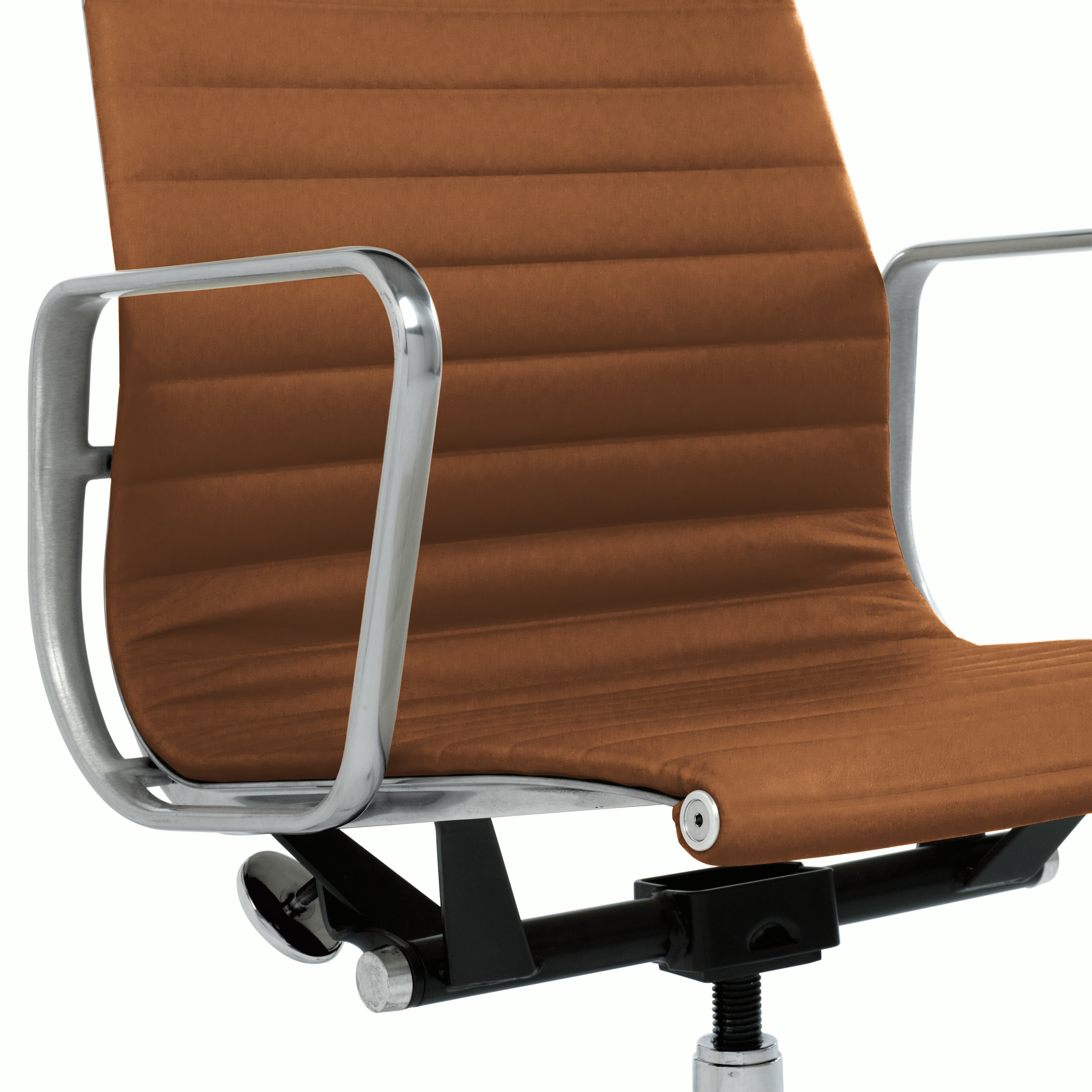Eames Aluminum Executive Chair
