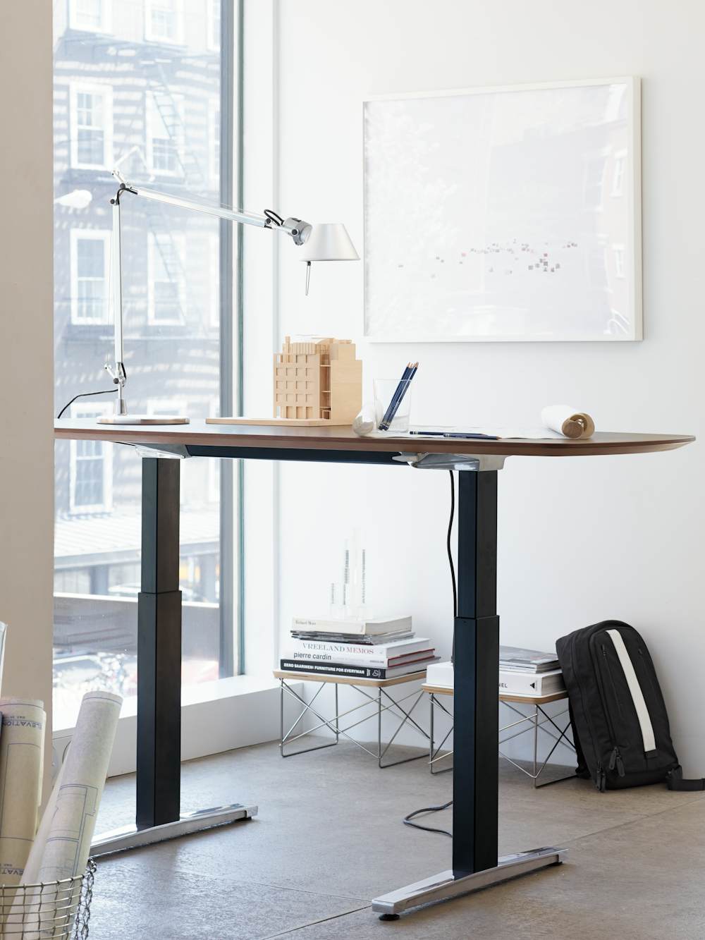 Renew Executive Sit-to-Stand Desk