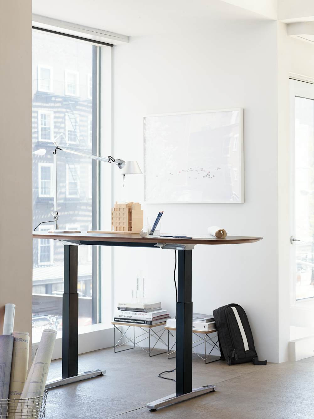 Renew Executive Sit-to-Stand Desk in a home office setting