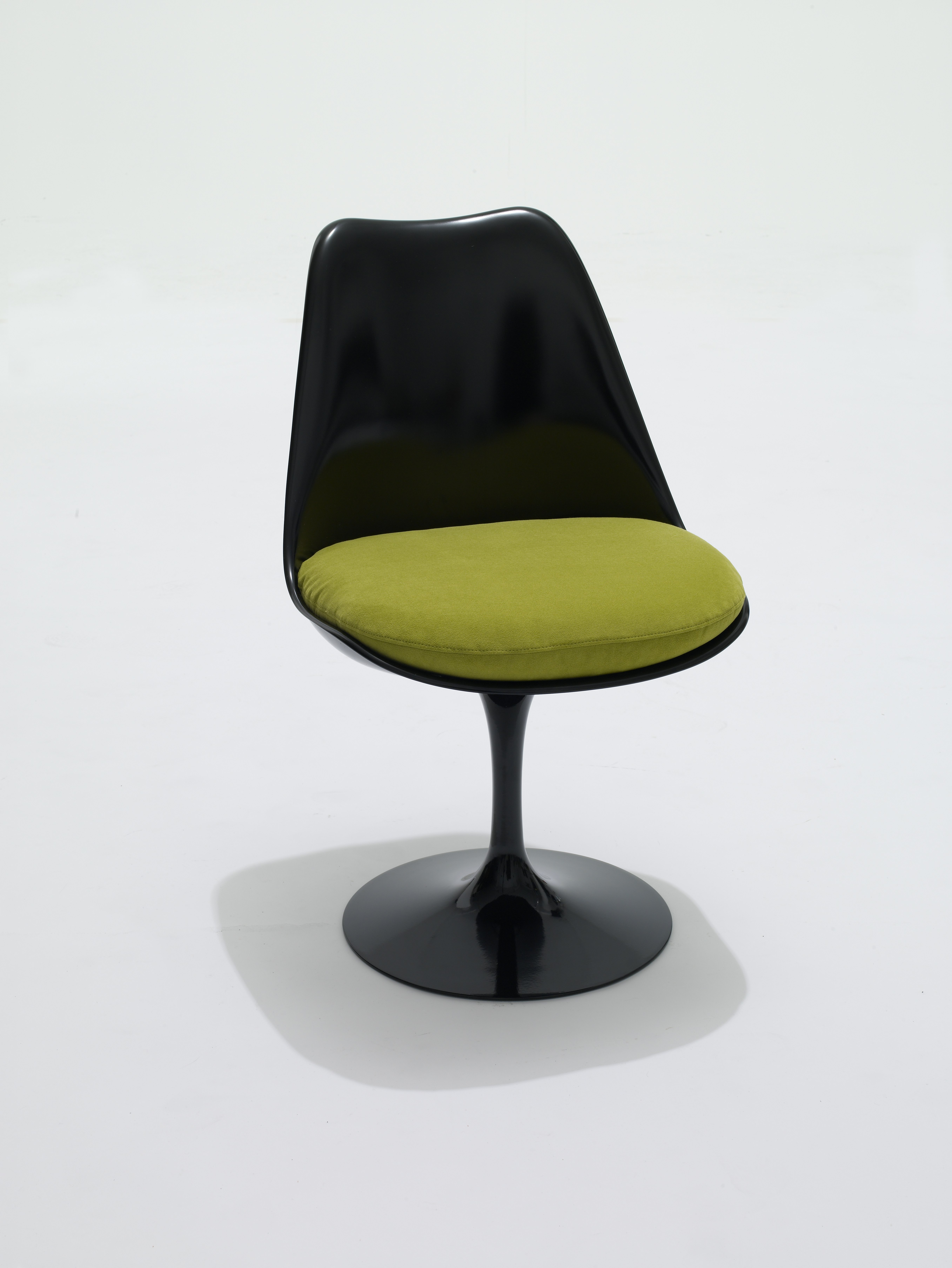 Knoll Saarinen Tulip armless Chair