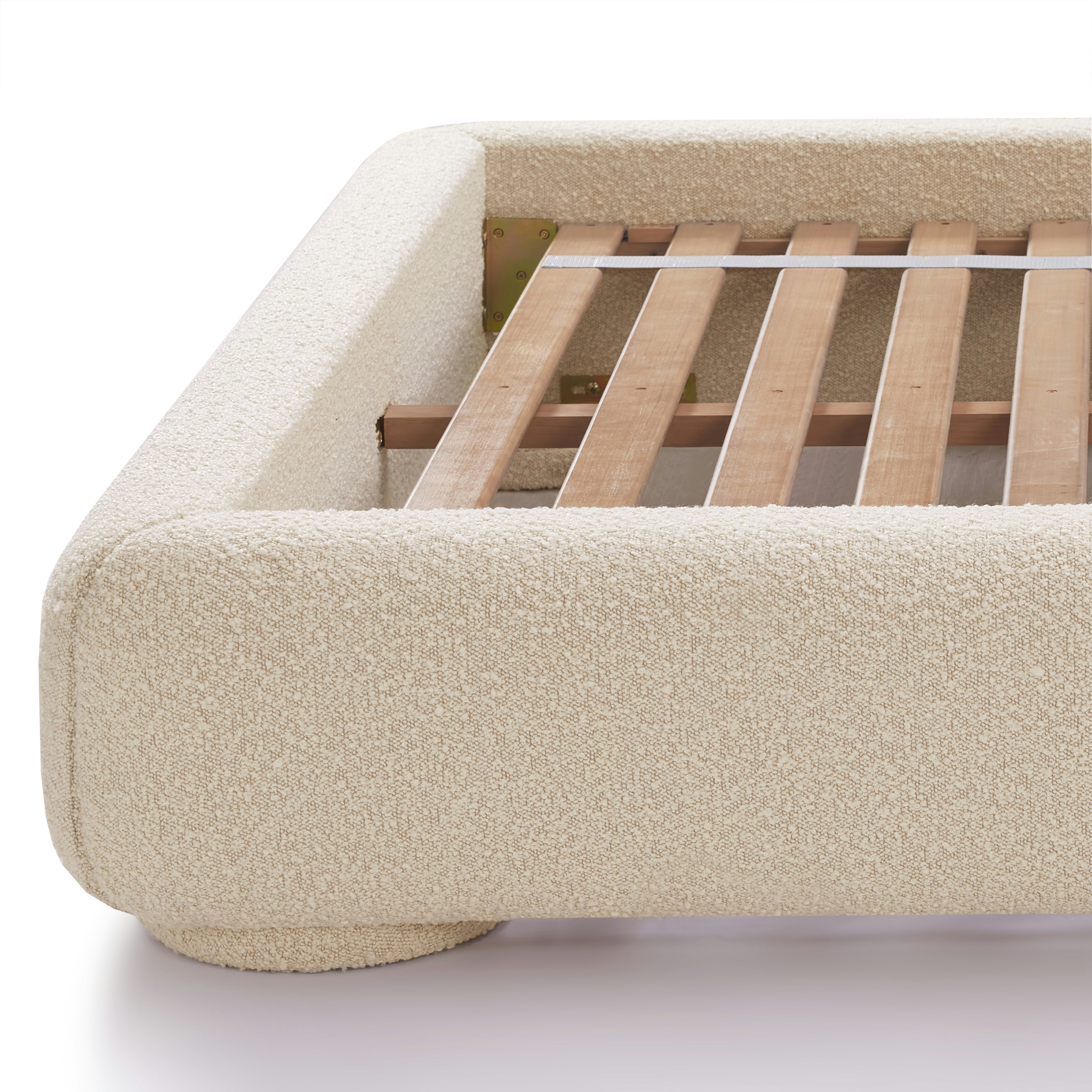 Lull Bed,  bronte,  la-cr&egrave;me