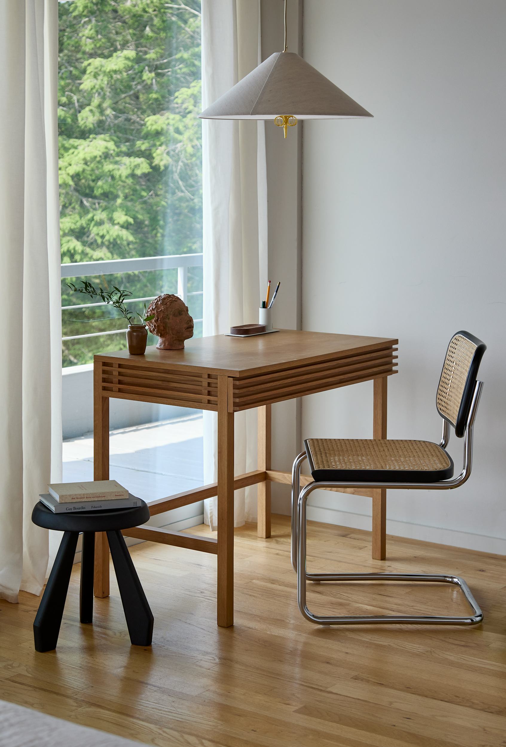 Line storage deals desk