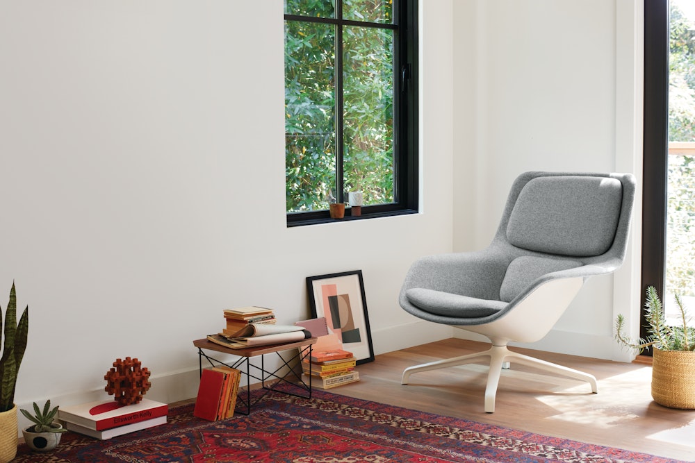 Striad Lounge Chair