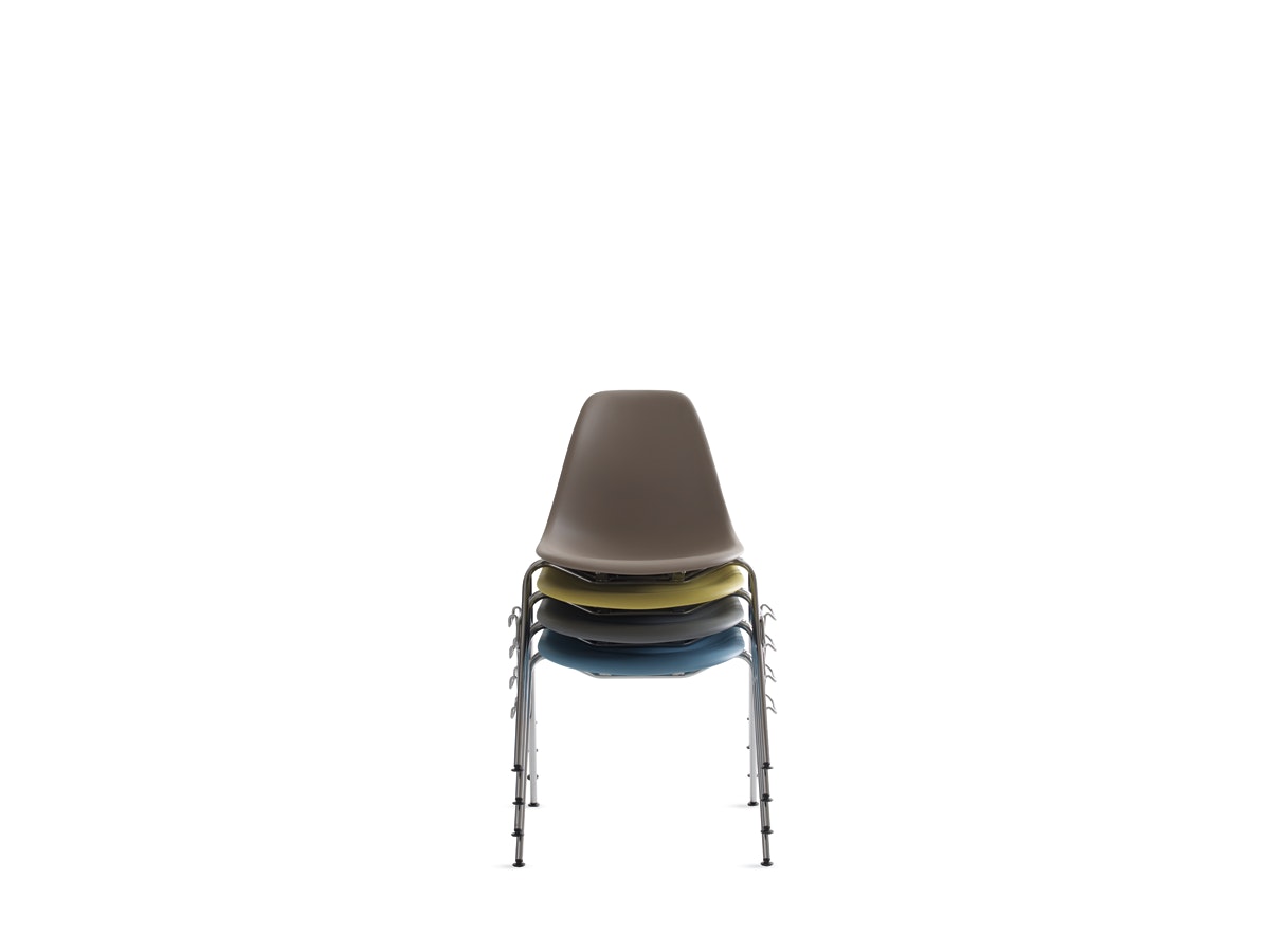 Eames Molded Fiberglass Side Chair, Stacking Base 