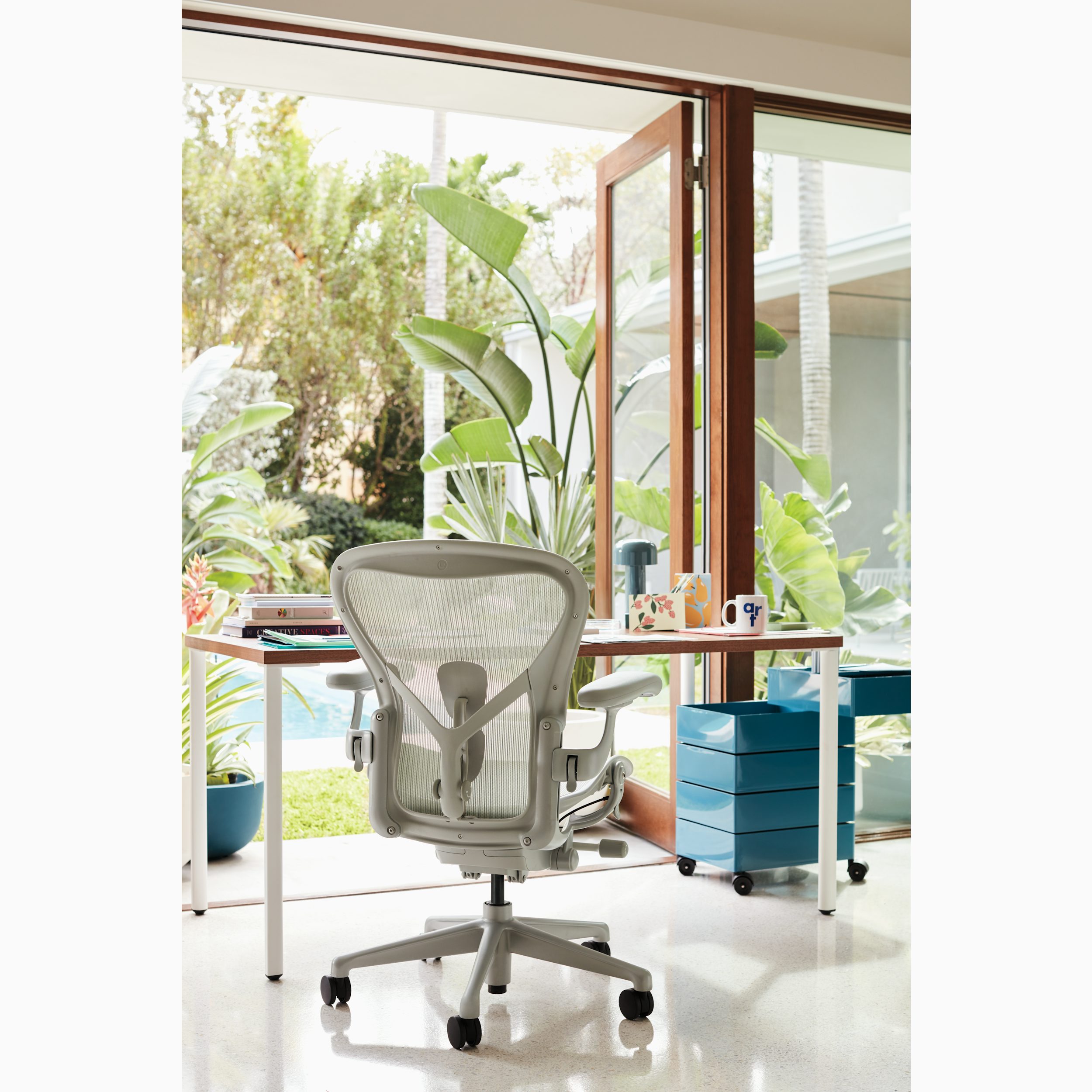 Walnut Aeron Chair Stool Herman Miller Aeron Design Within Reach