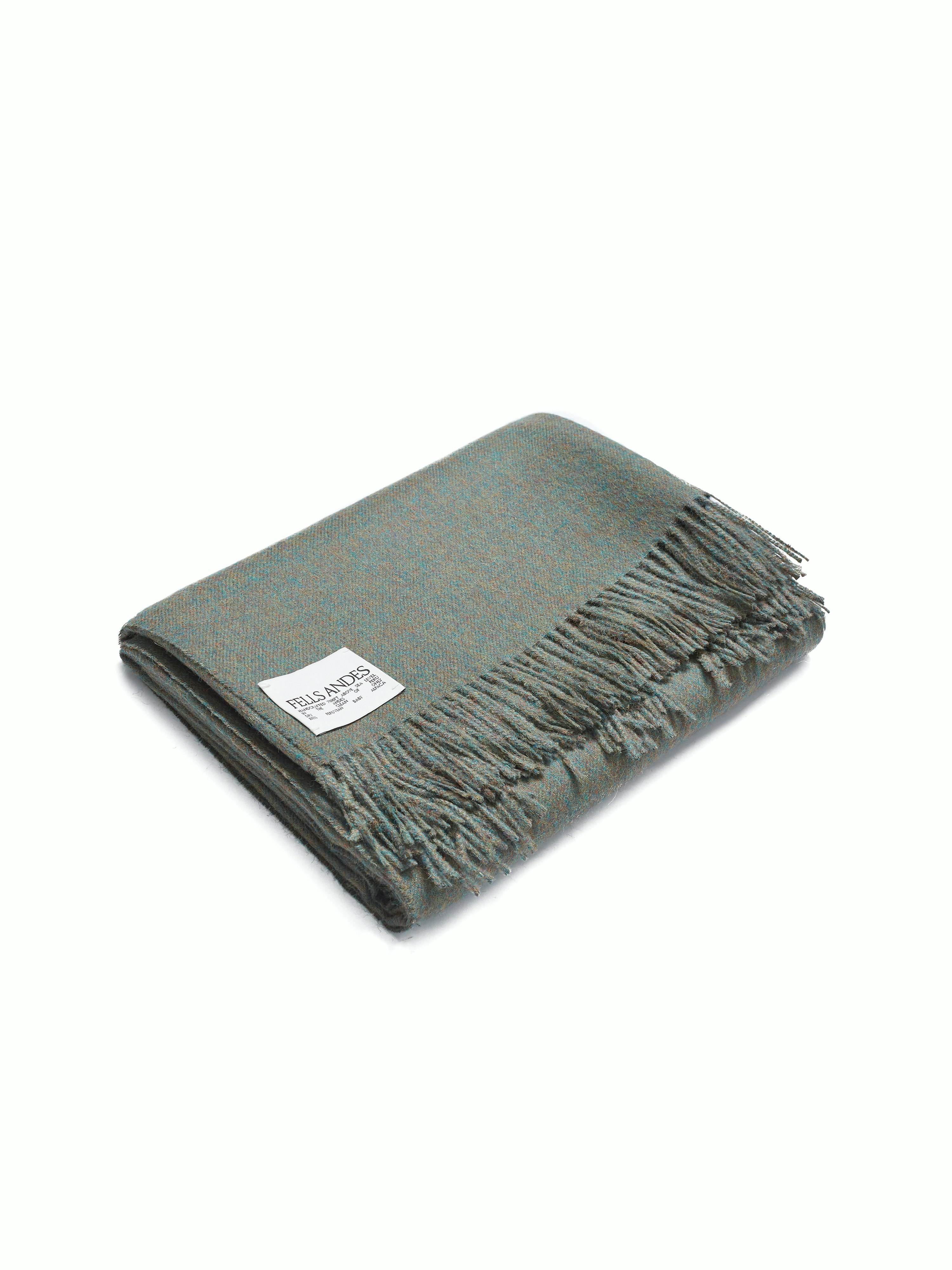 Oona Throw